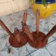 Paire de tabourets tripode en bois vintage