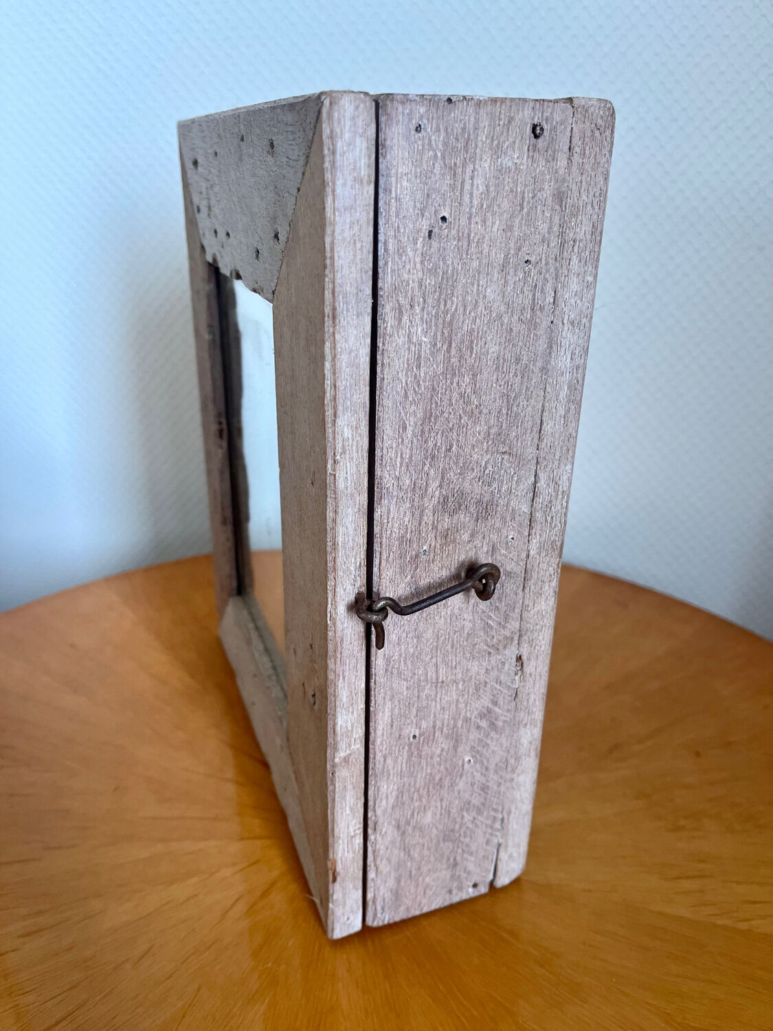 Boîte à clés vintage en bois