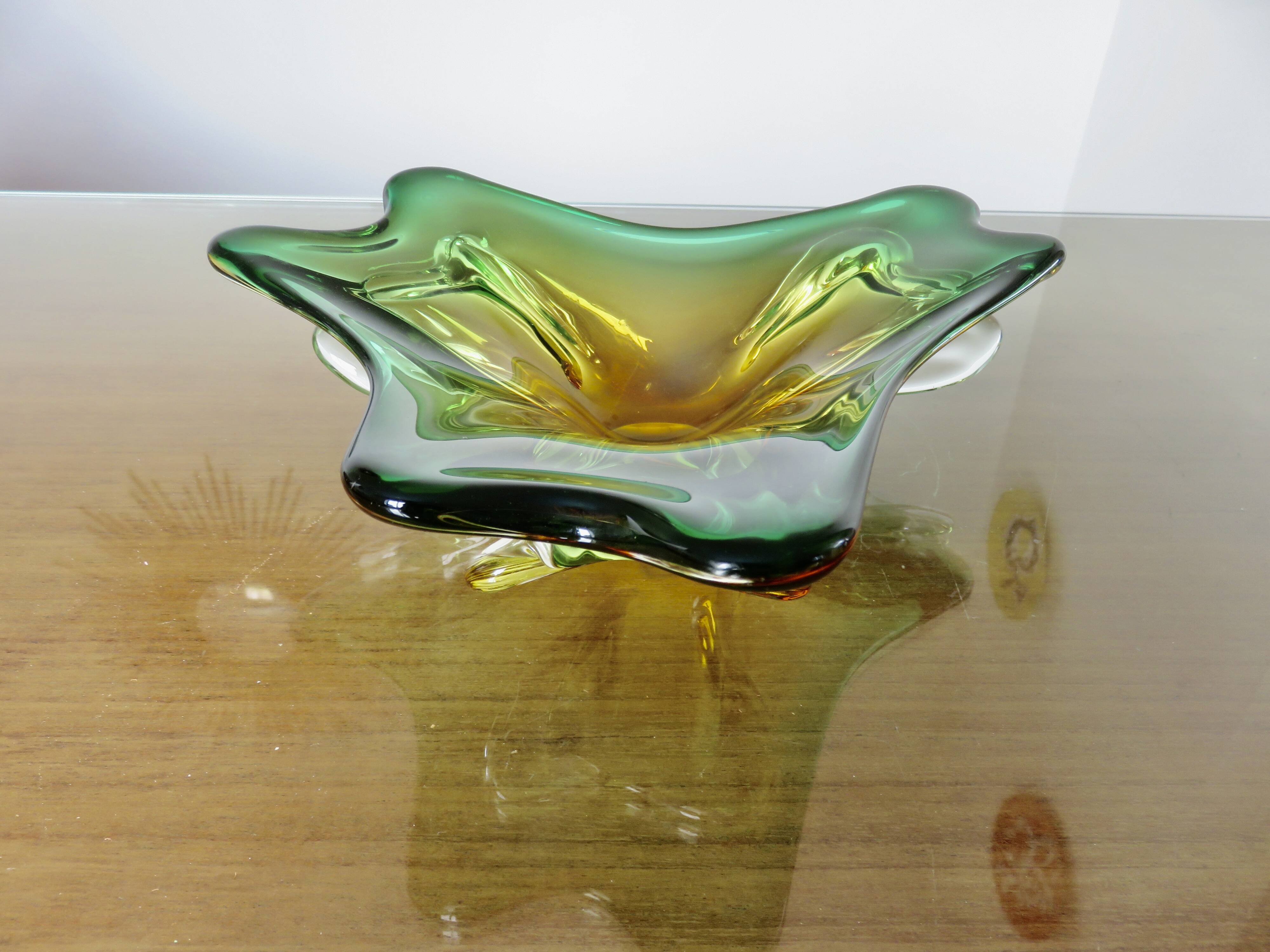 Vide poche en verre de Murano vert, ambre et transparent, années 60 70
