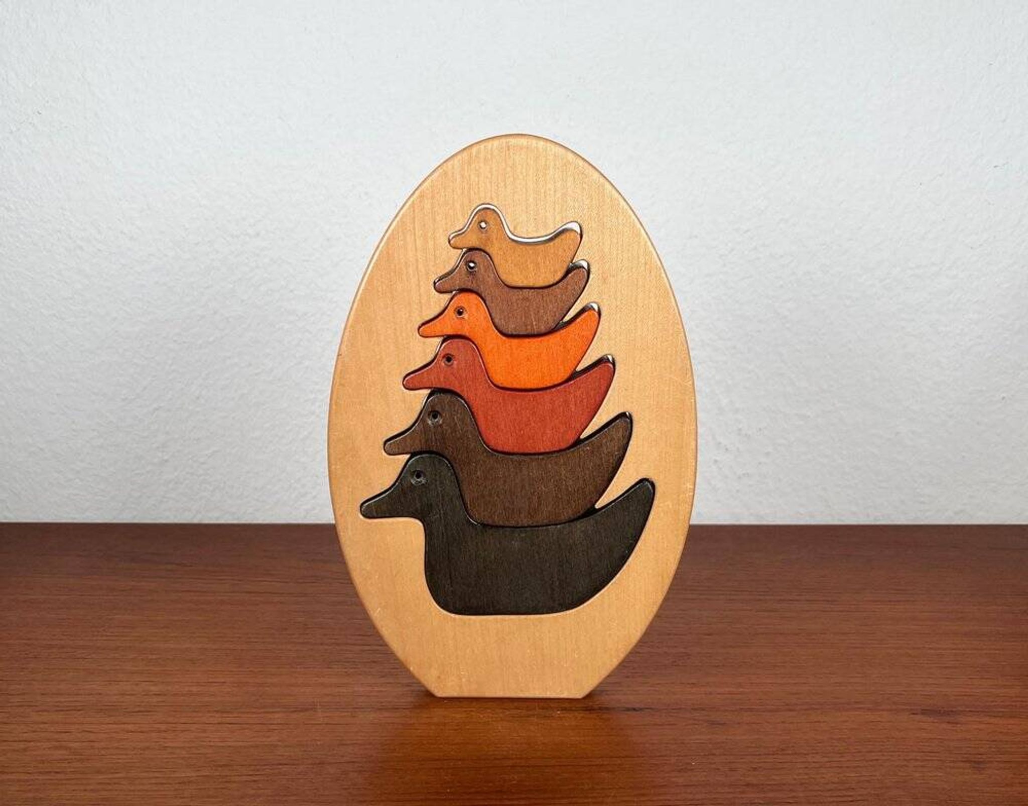 Puzzle en bois vintage avec figurines de canards