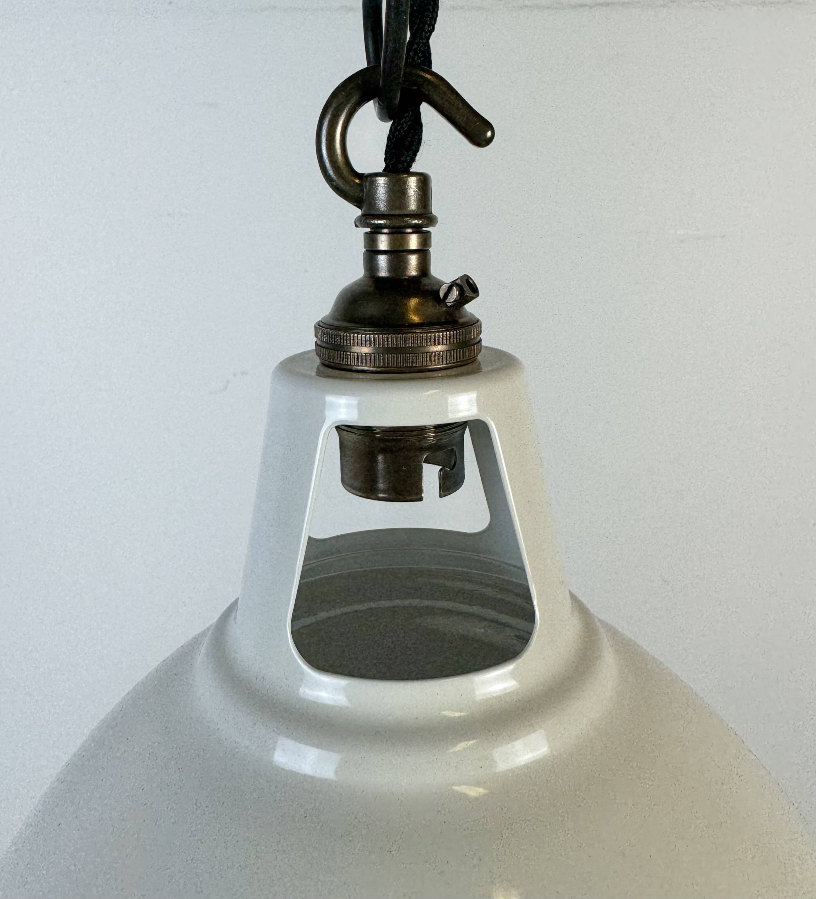 Vintage Industrial Beige Painted Pendant Lamp