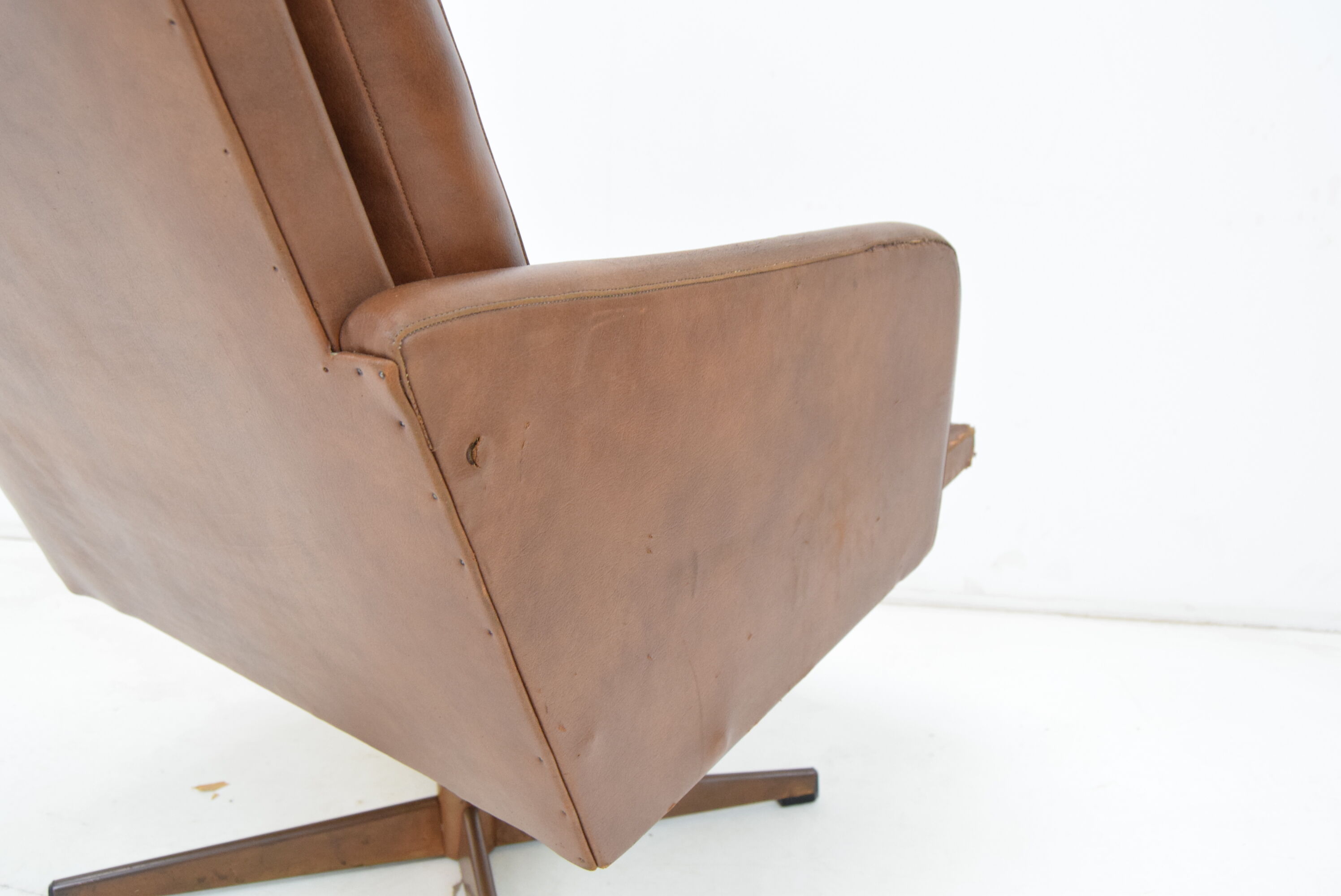 Mid-century leatherette rotatable armchair,1960's.