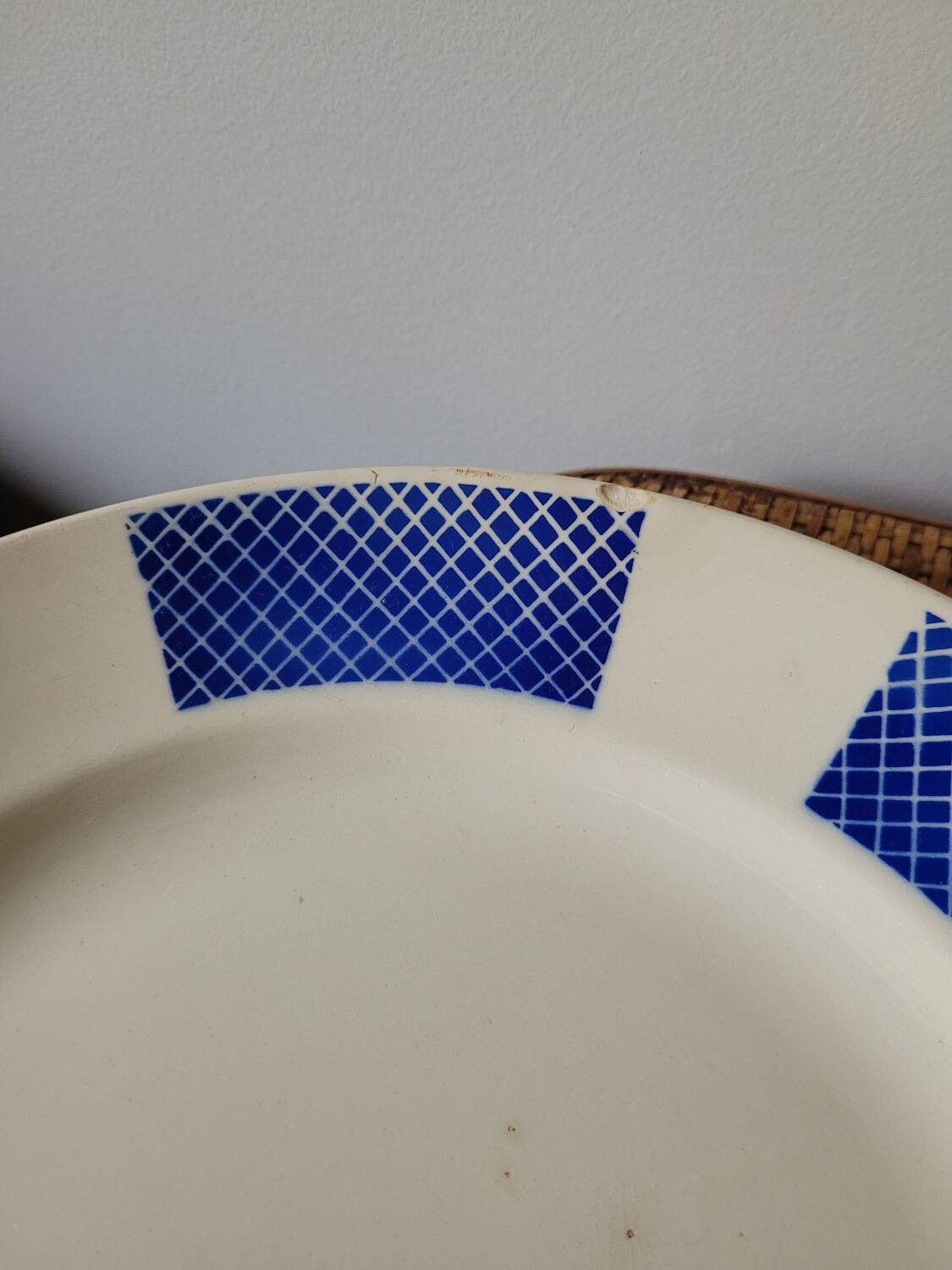 Grand plat Badonviller bleu croissillon