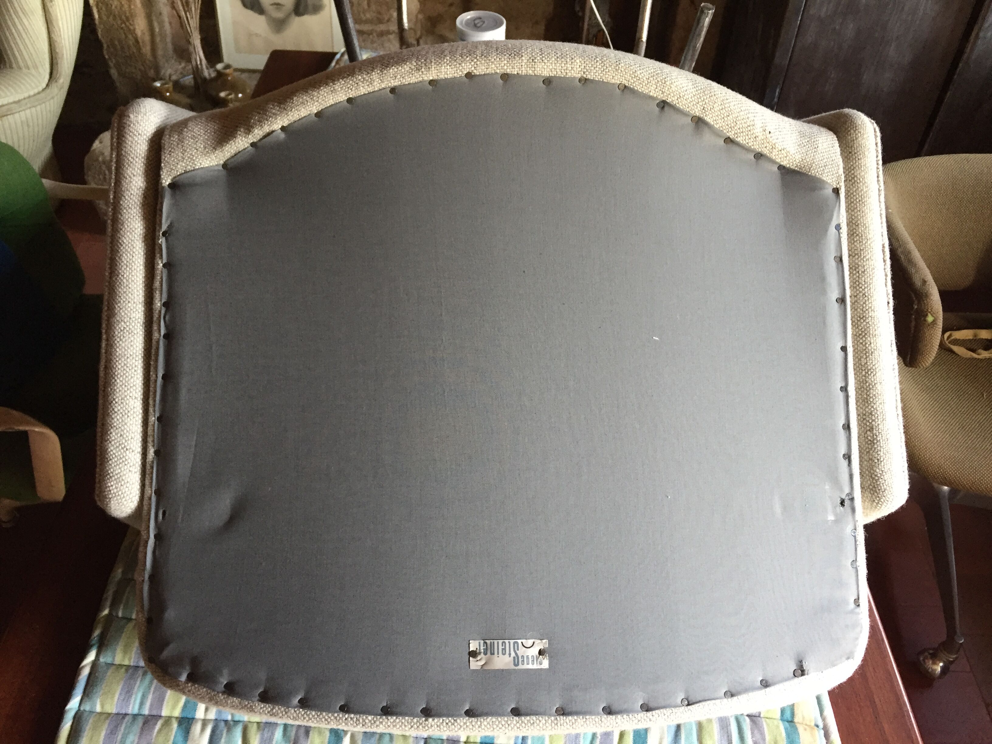 SK660 armcahir by Pierre Guariche for Steiner