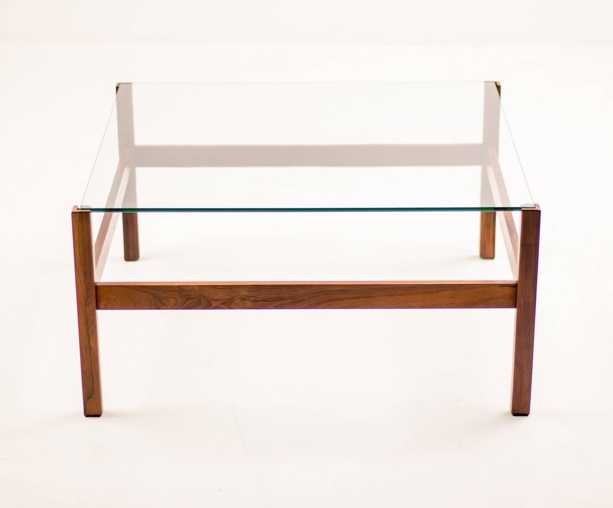 Table basse brésilienne minimaliste moderne du milieu du siècle dernier