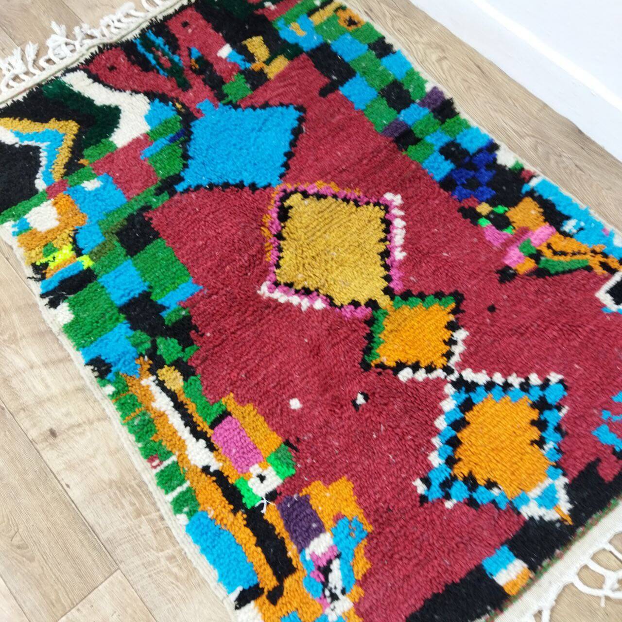 Handcrafted Moroccan Berber Rug 155 X 105 CM