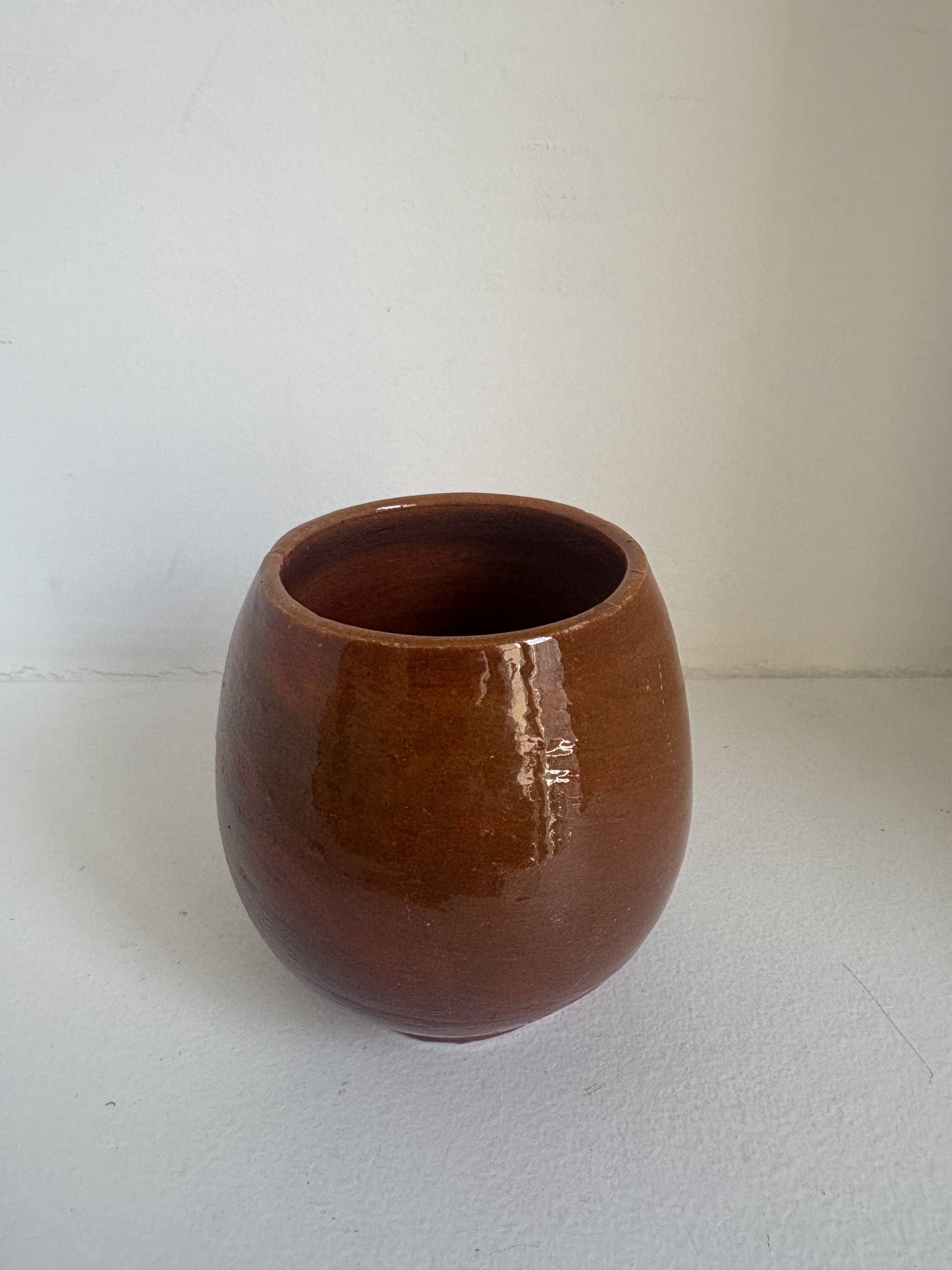 Set of 10 decorative items