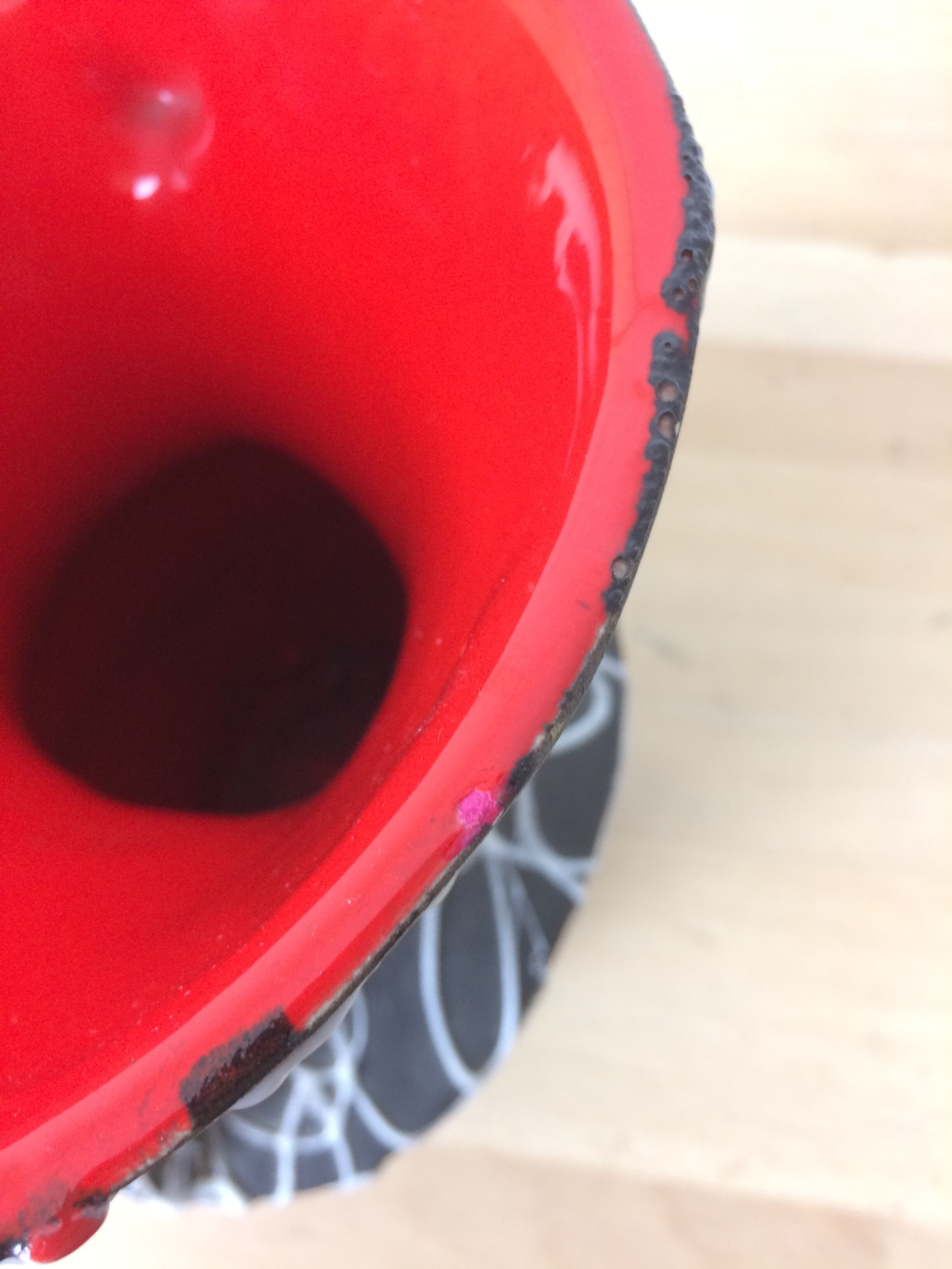 60s Vallauris ceramic vase, white spaghetti