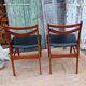 Chaises scandinaves, pied compas, skaï