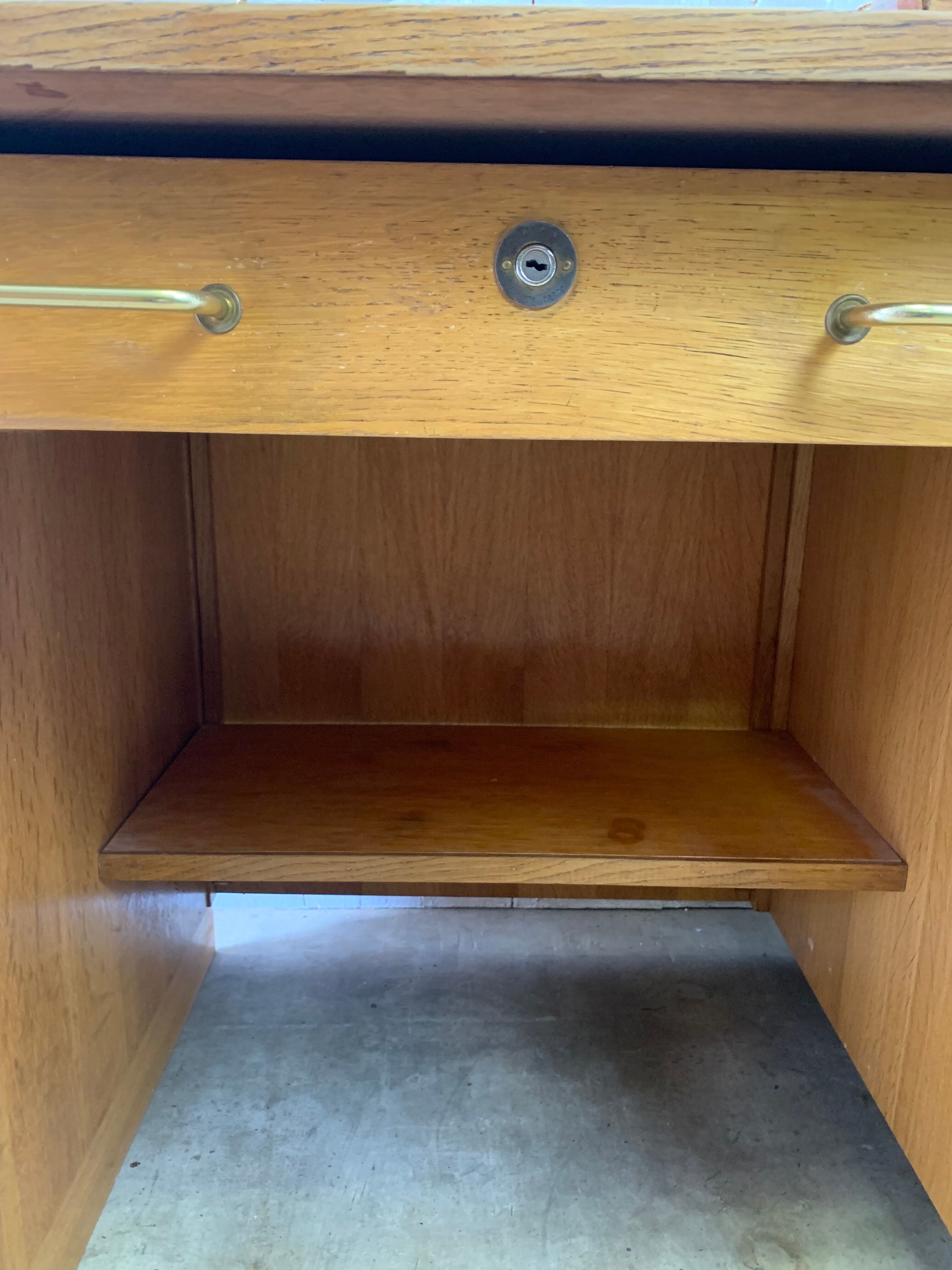 Vintage "spirol" desk
