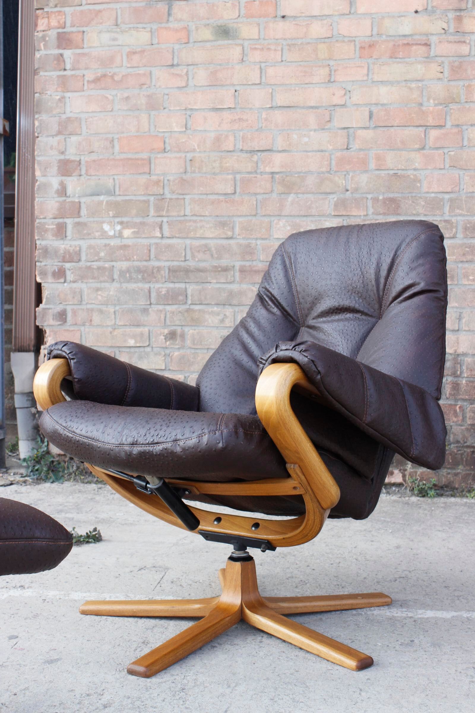 Relaxation armchair & Ottoman Scandinavian design Sweden 1960s