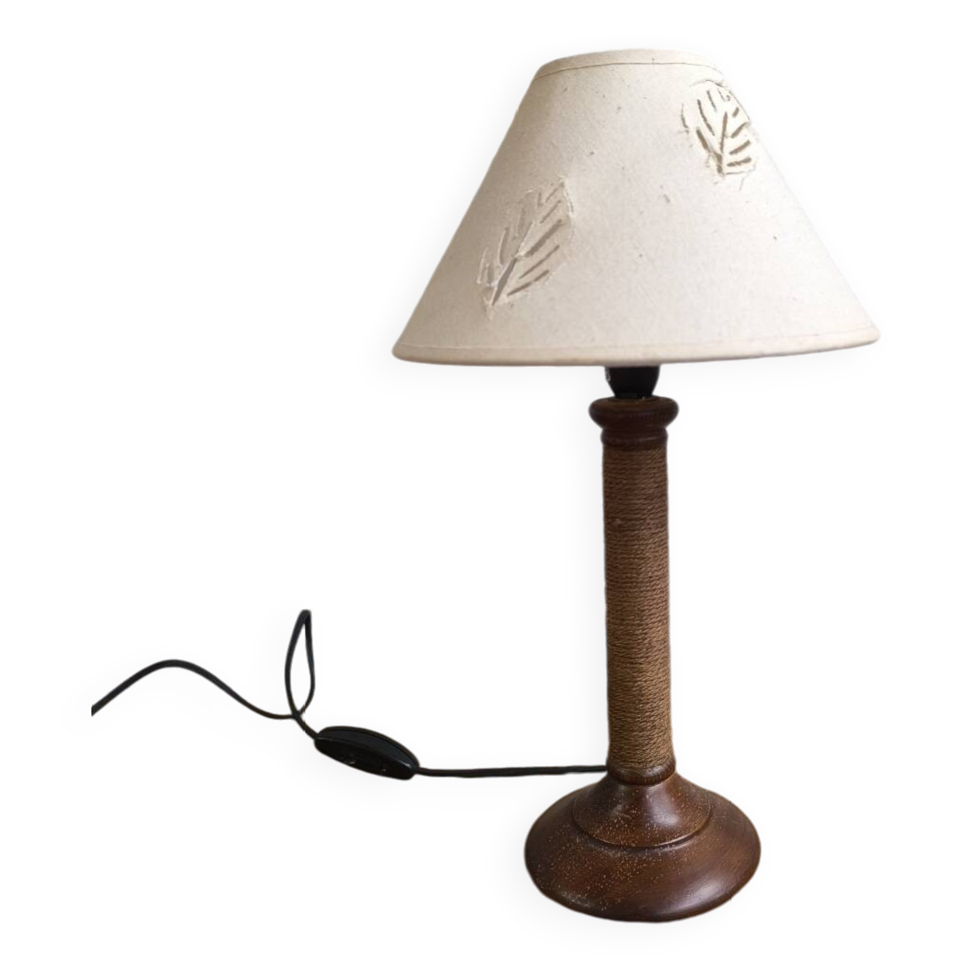 Table lamp in turned wood and rope
