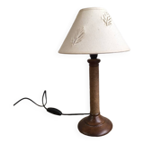 Table lamp in turned wood and rope