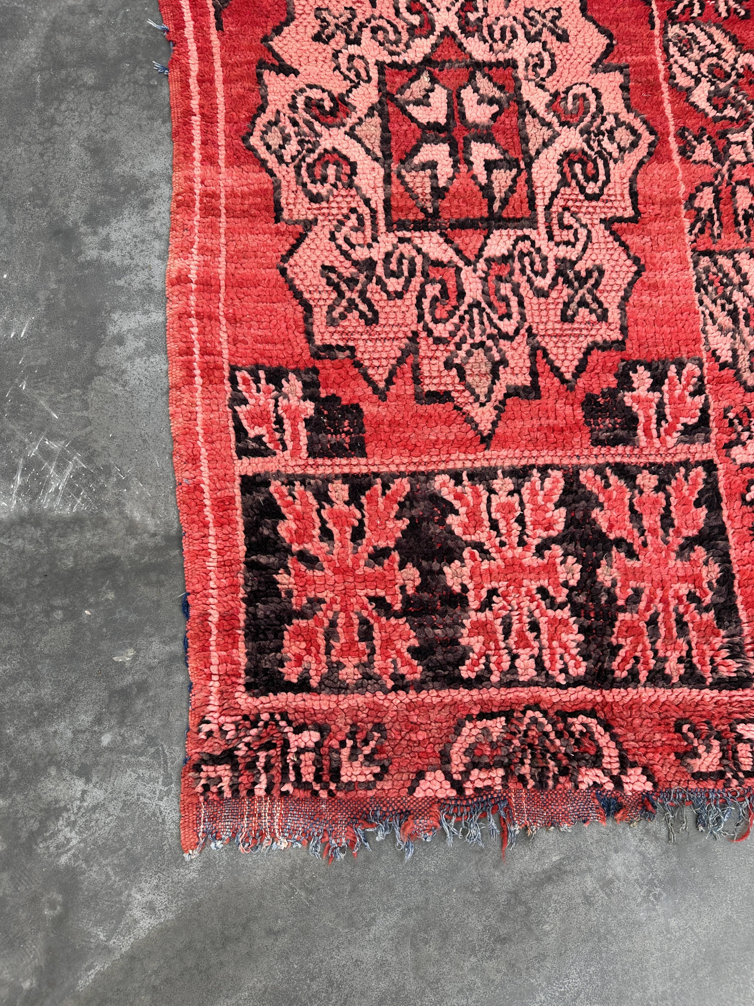 Moroccan carpet boujad red - 85 x 200 cm