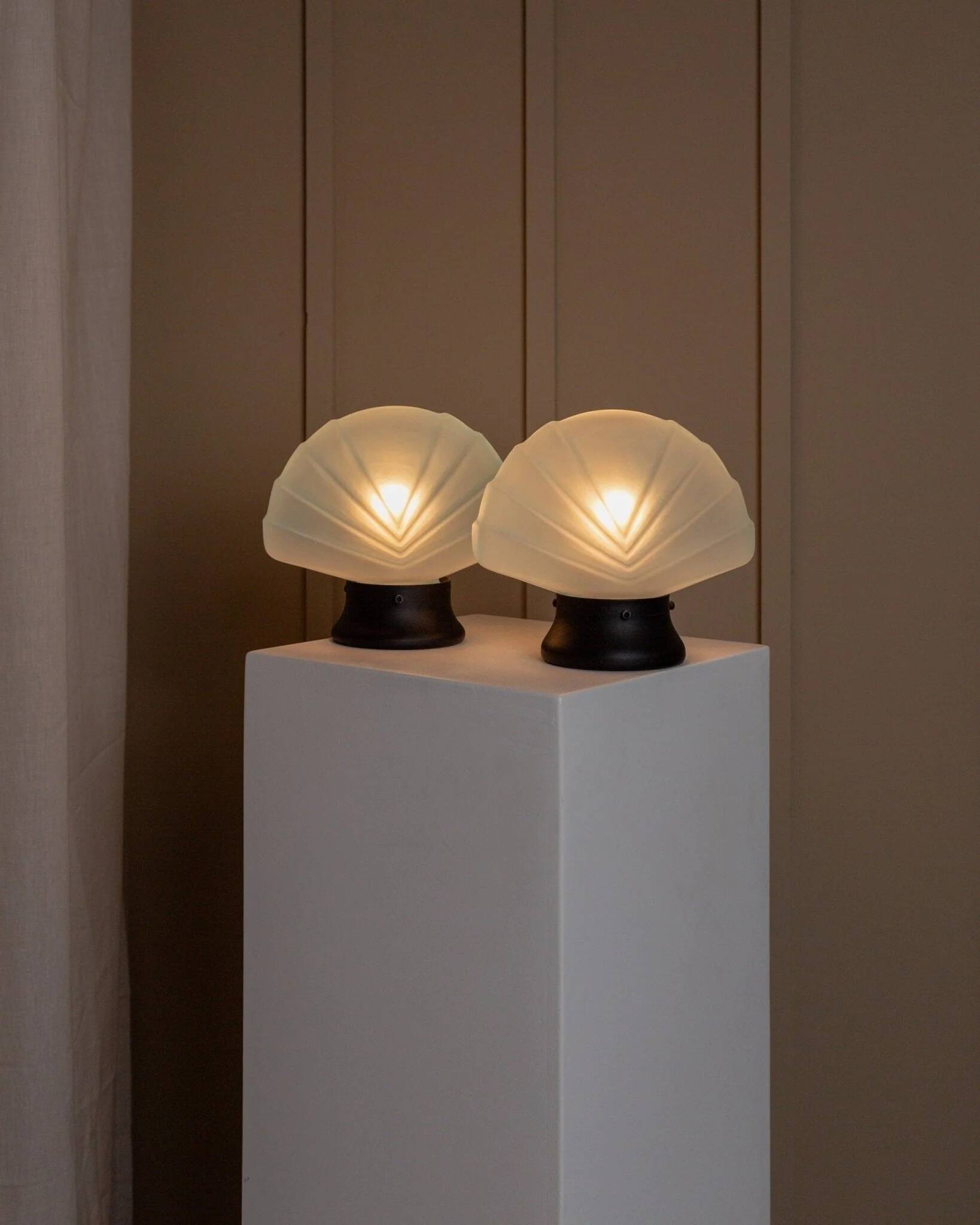 Set of 2 Murano glass shell lamps - light blue table lamp - vintage Space Age design Italy - 1980s