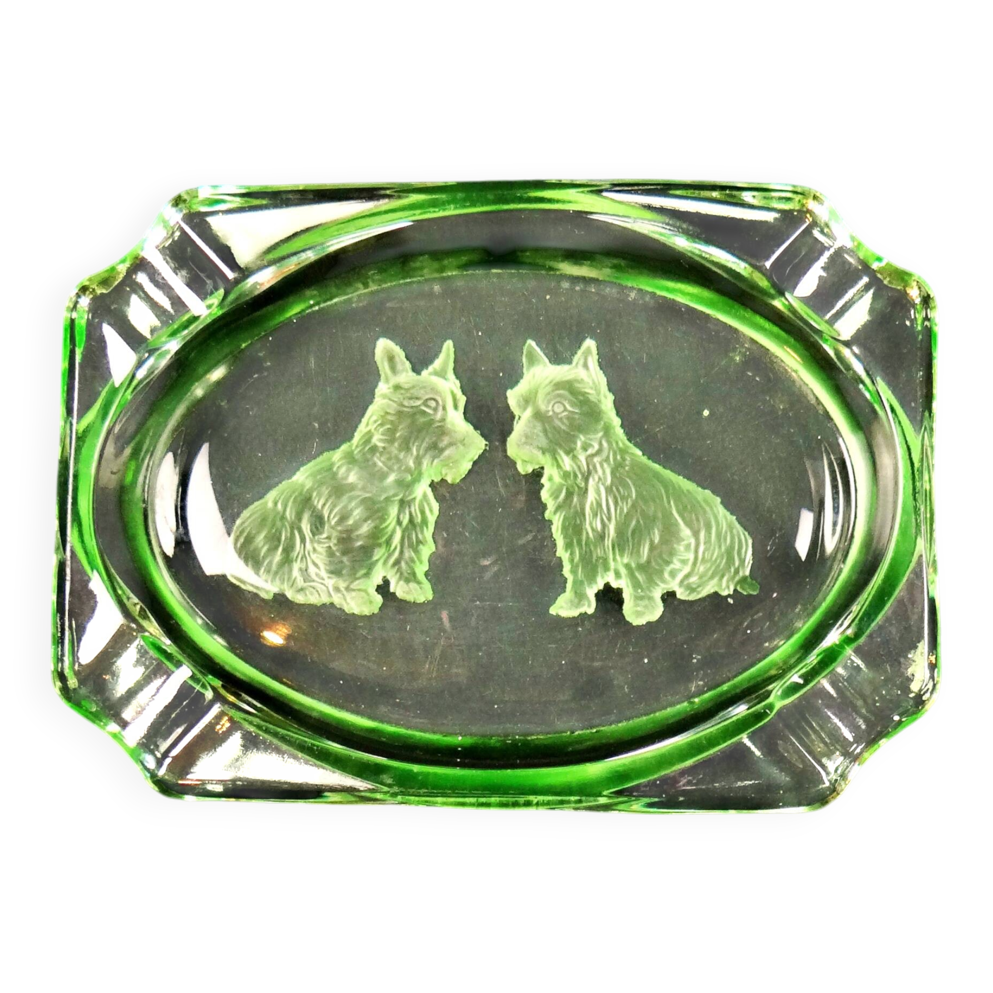 Cendrier style Art Déco en ouraline en verre gravé chiens Scottish Terrier