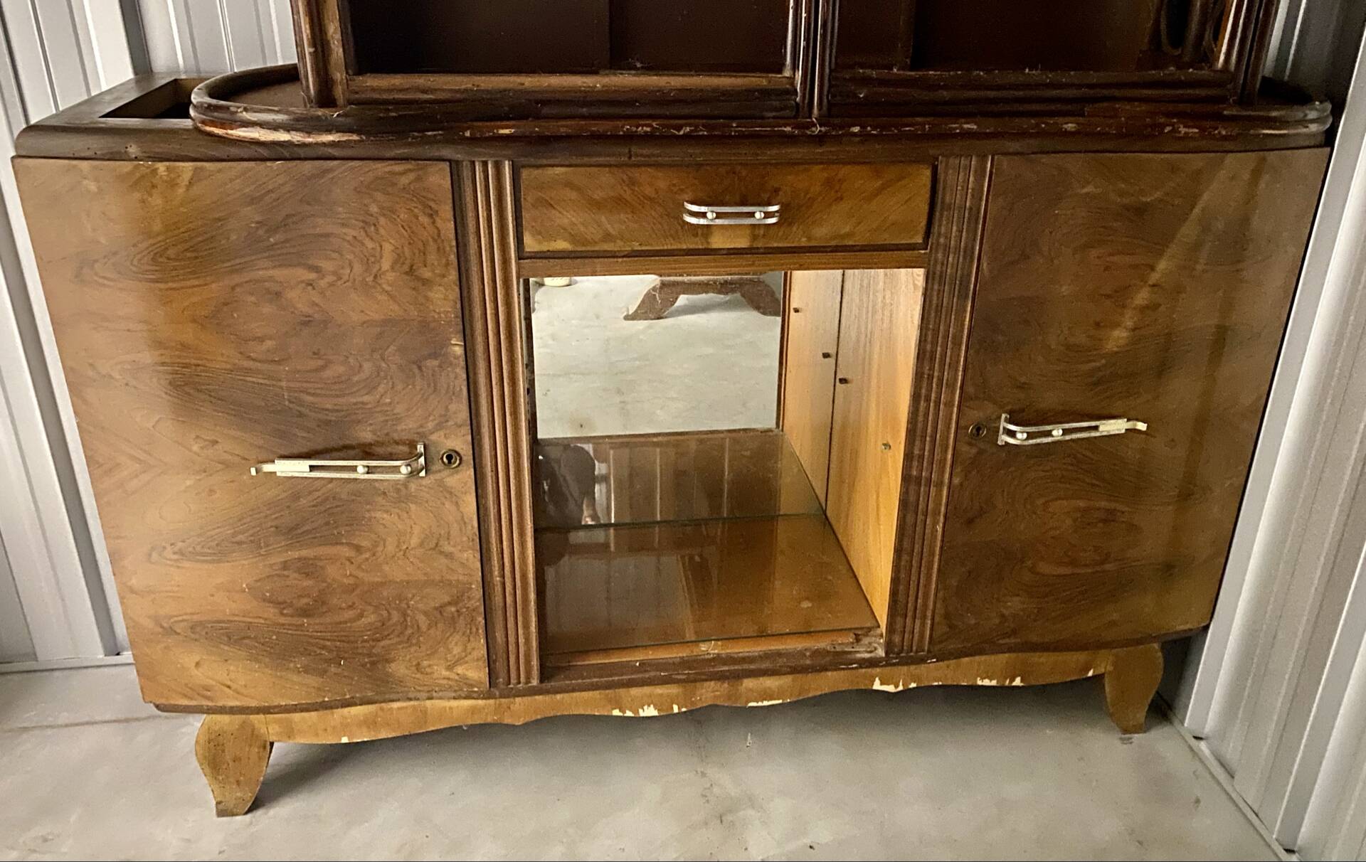 Superb buffet / very Art Deco from the 50s-60s in solid wood (veneer)