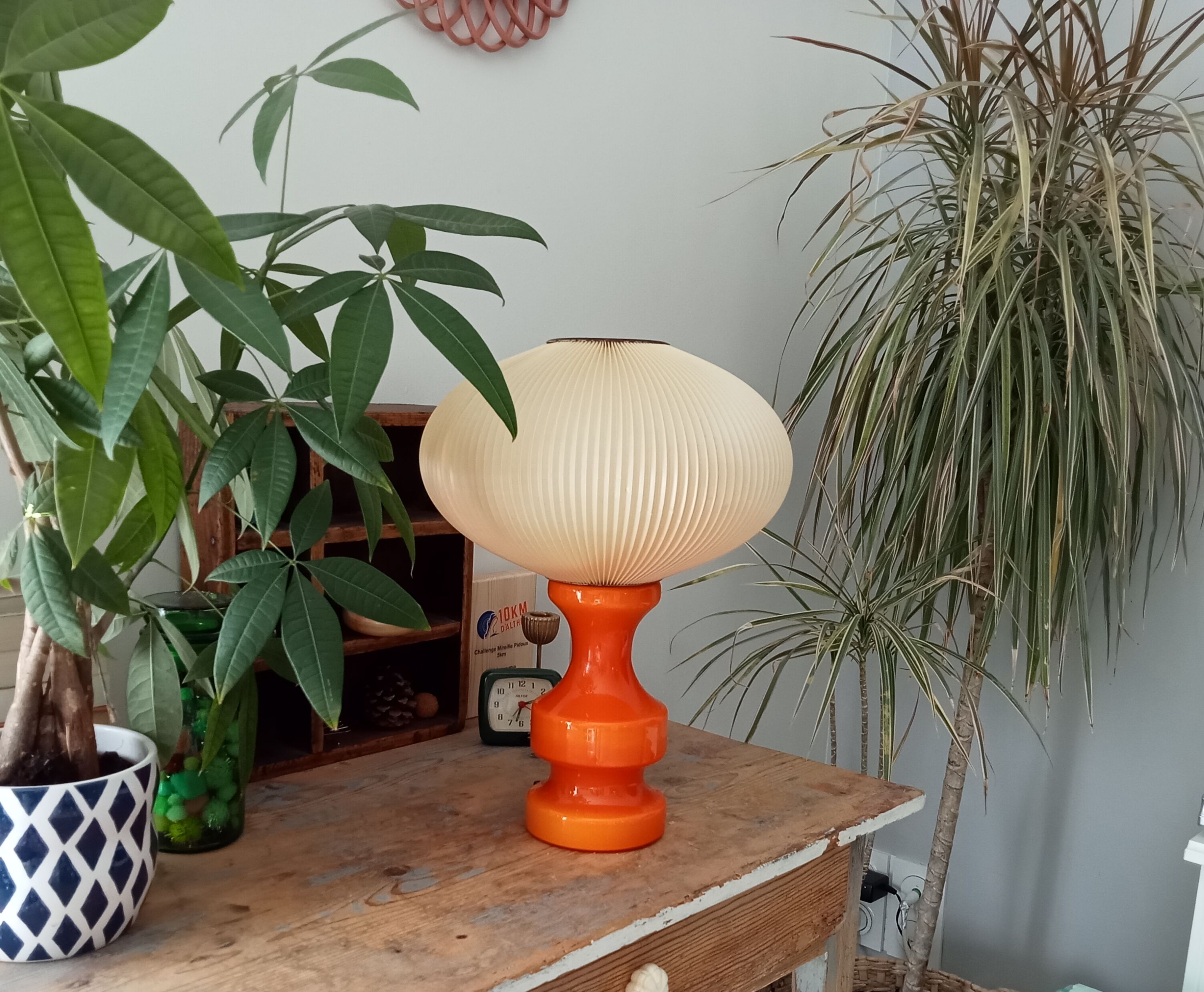 Vintage table lamp 70s