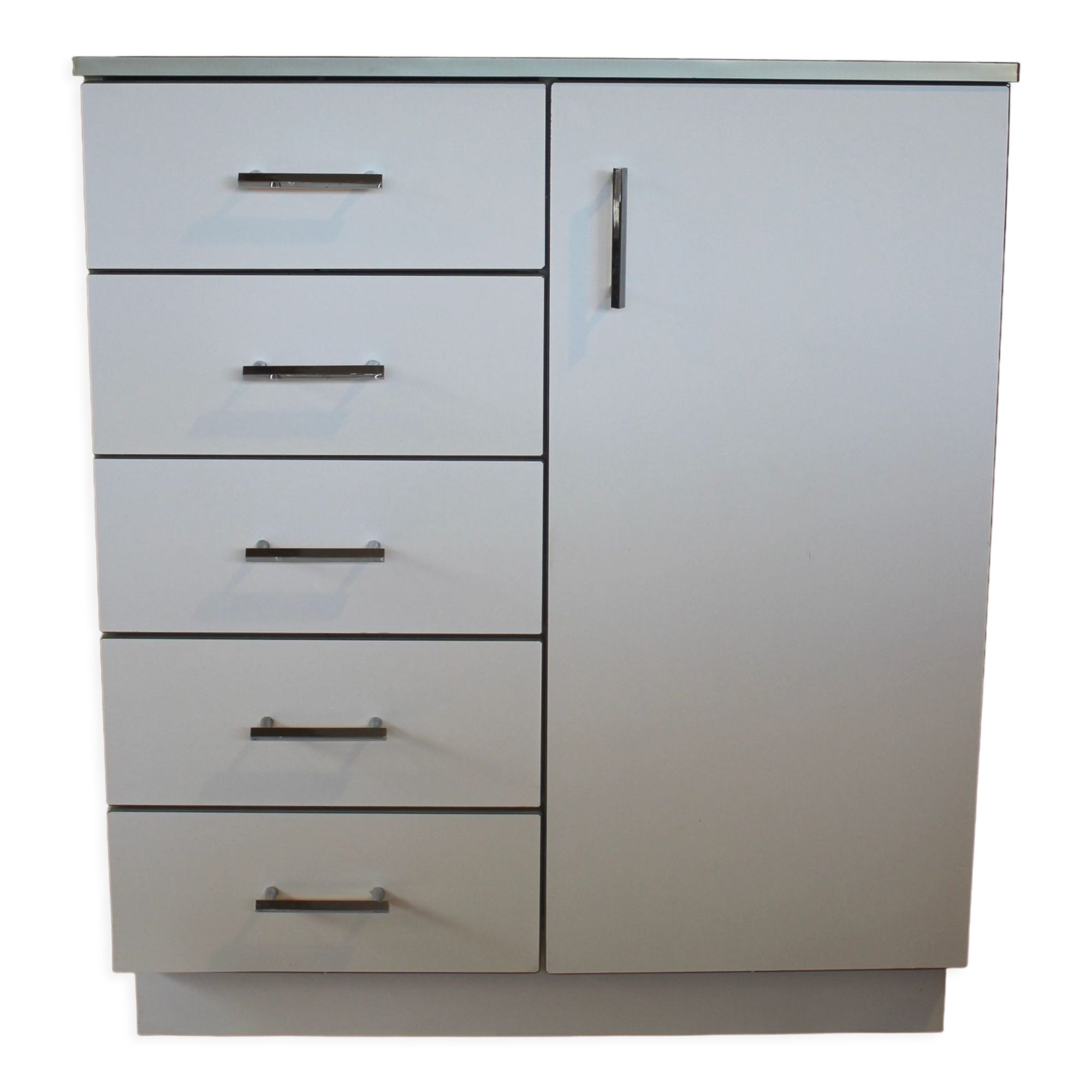 Bathroom furniture in formica 70s