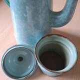 Green enamelled sheet metal coffee maker