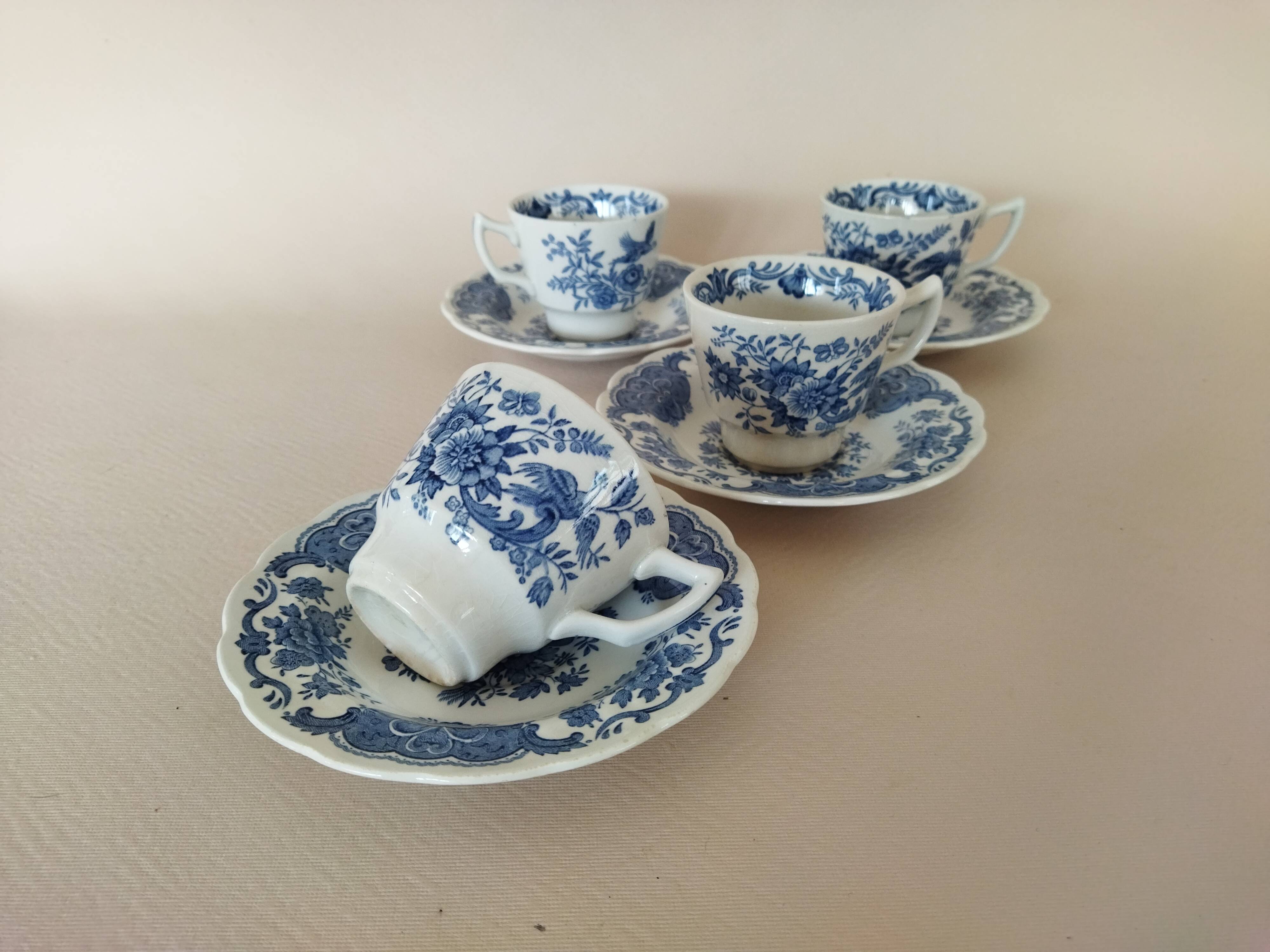 Ridgway "Windsor" English mocha cups blue