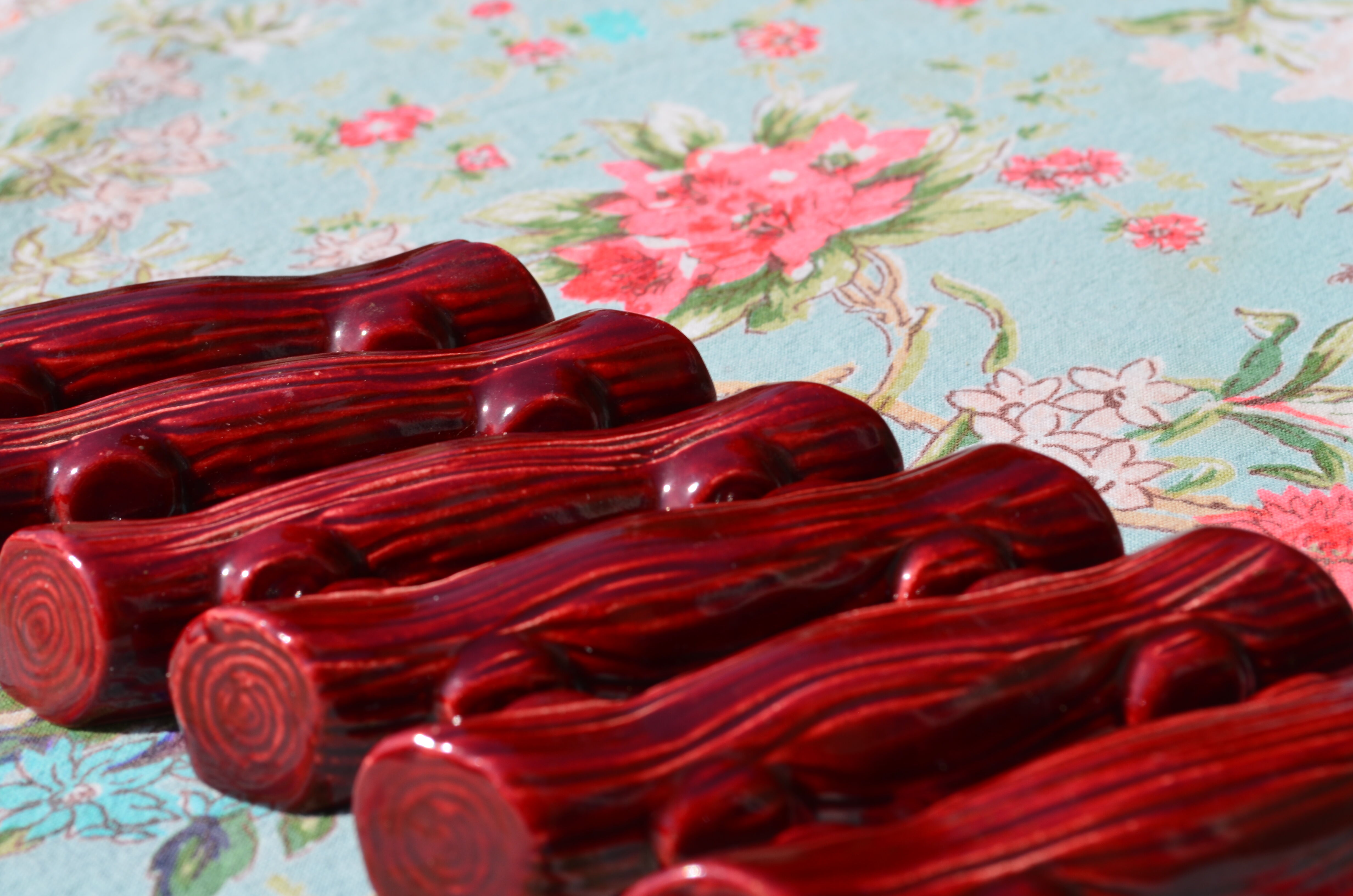 Set of 6 knife holders