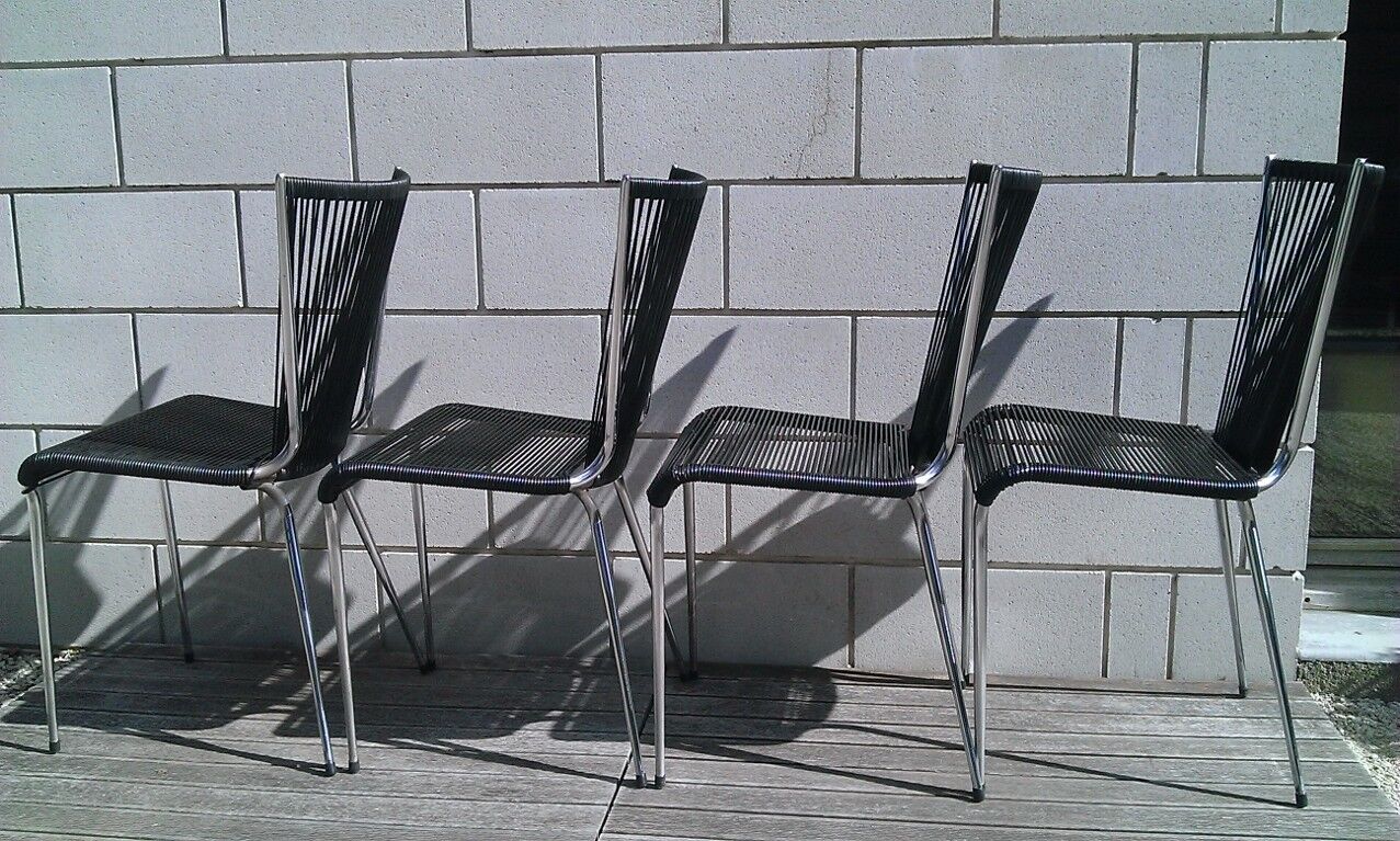 Series 4 chairs black scoubidou