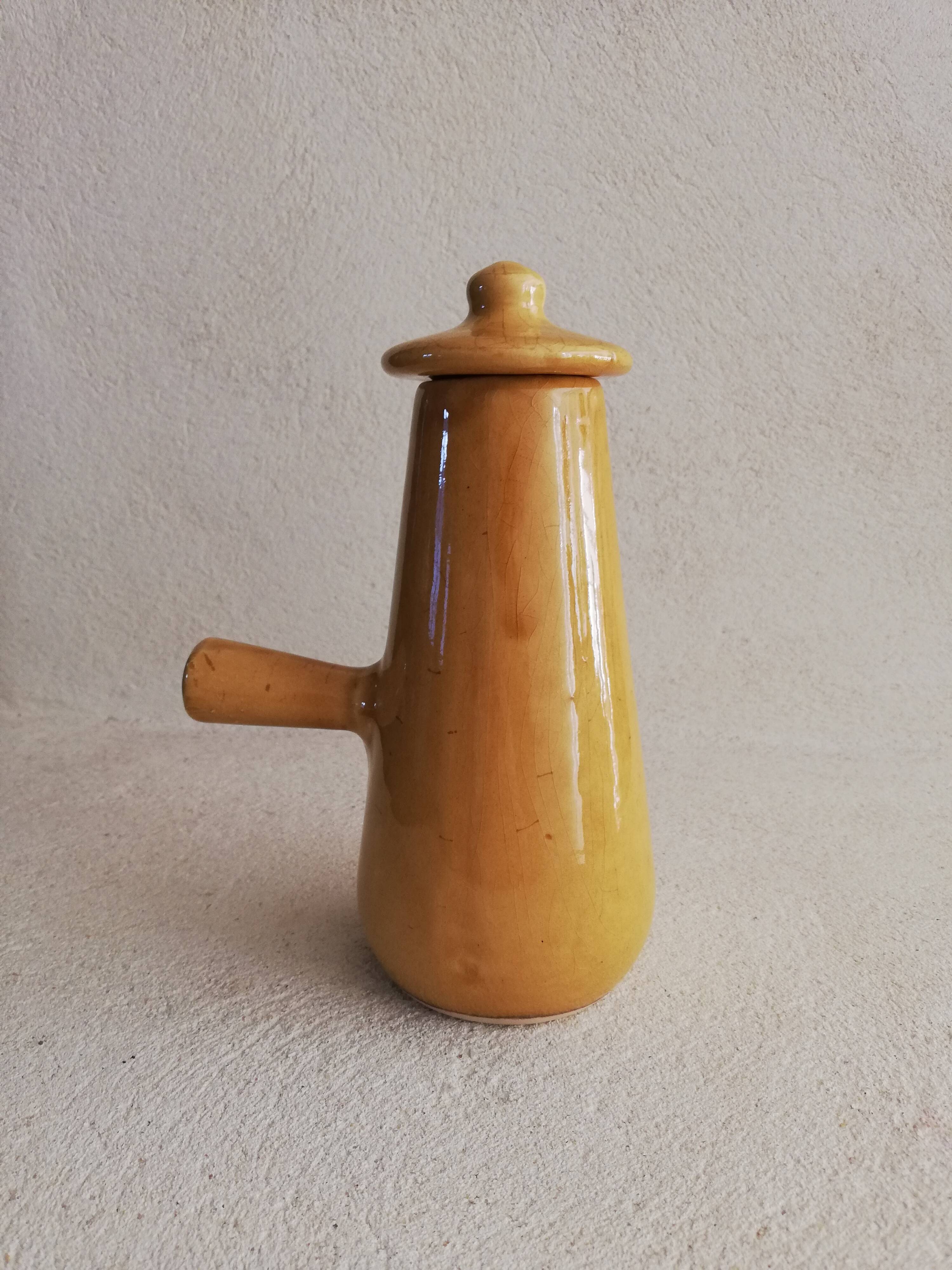 Glazed ceramic oiler