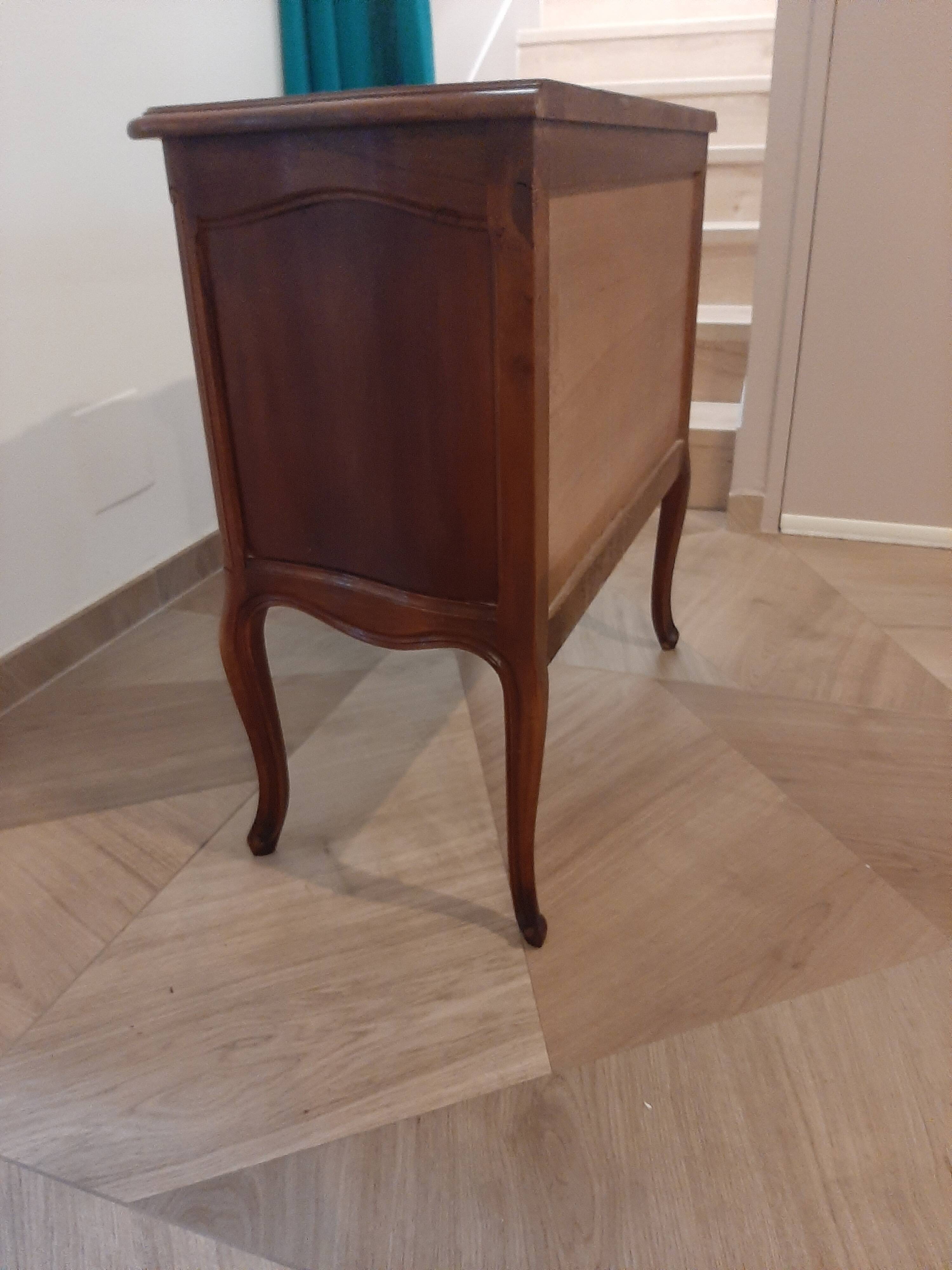 Louis XV style chest of drawers - 2 drawers - Curved feet - 1980s