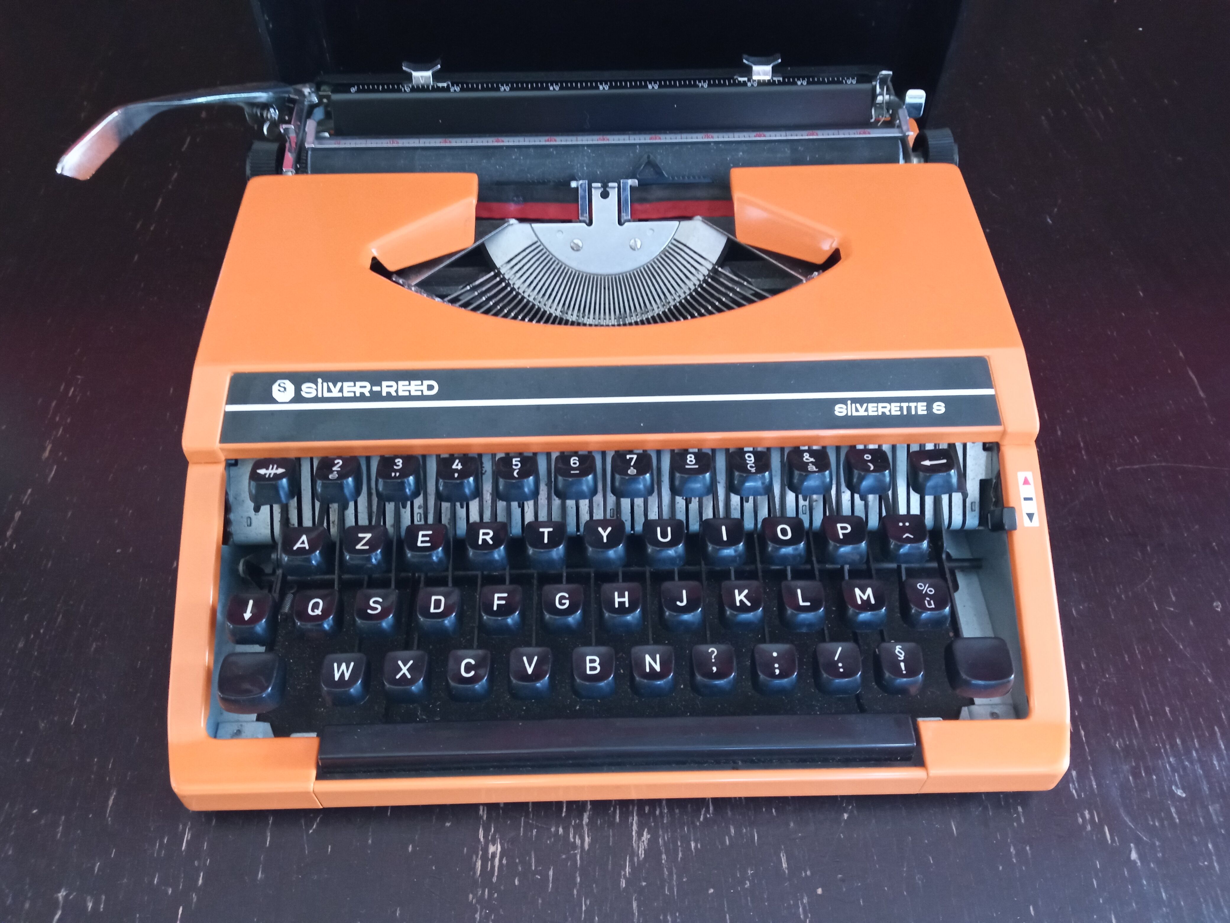 Silver Reed Silverette S orange typewriter