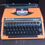 Silver Reed Silverette S orange typewriter