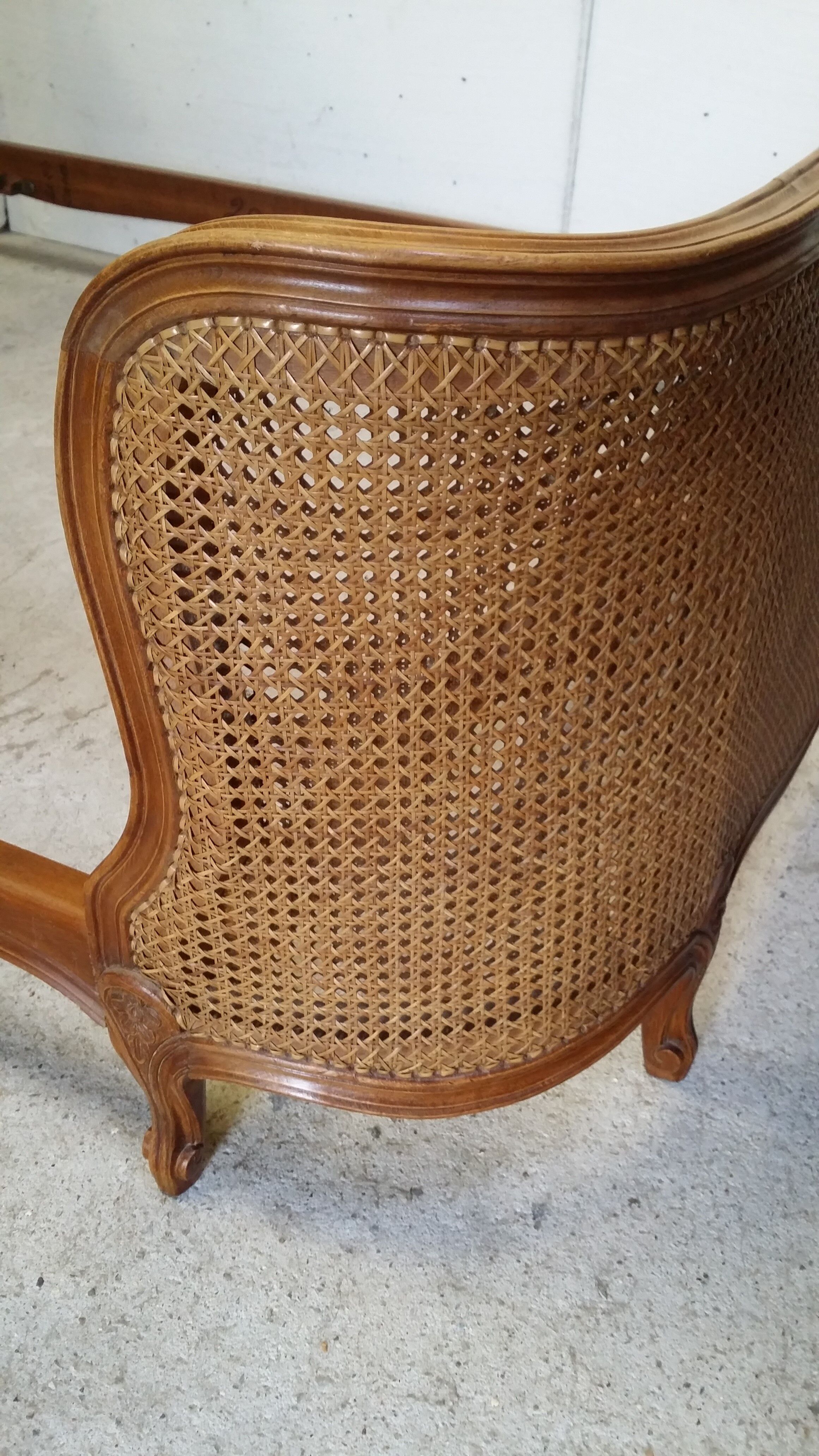 Wooden bed with canna bottom