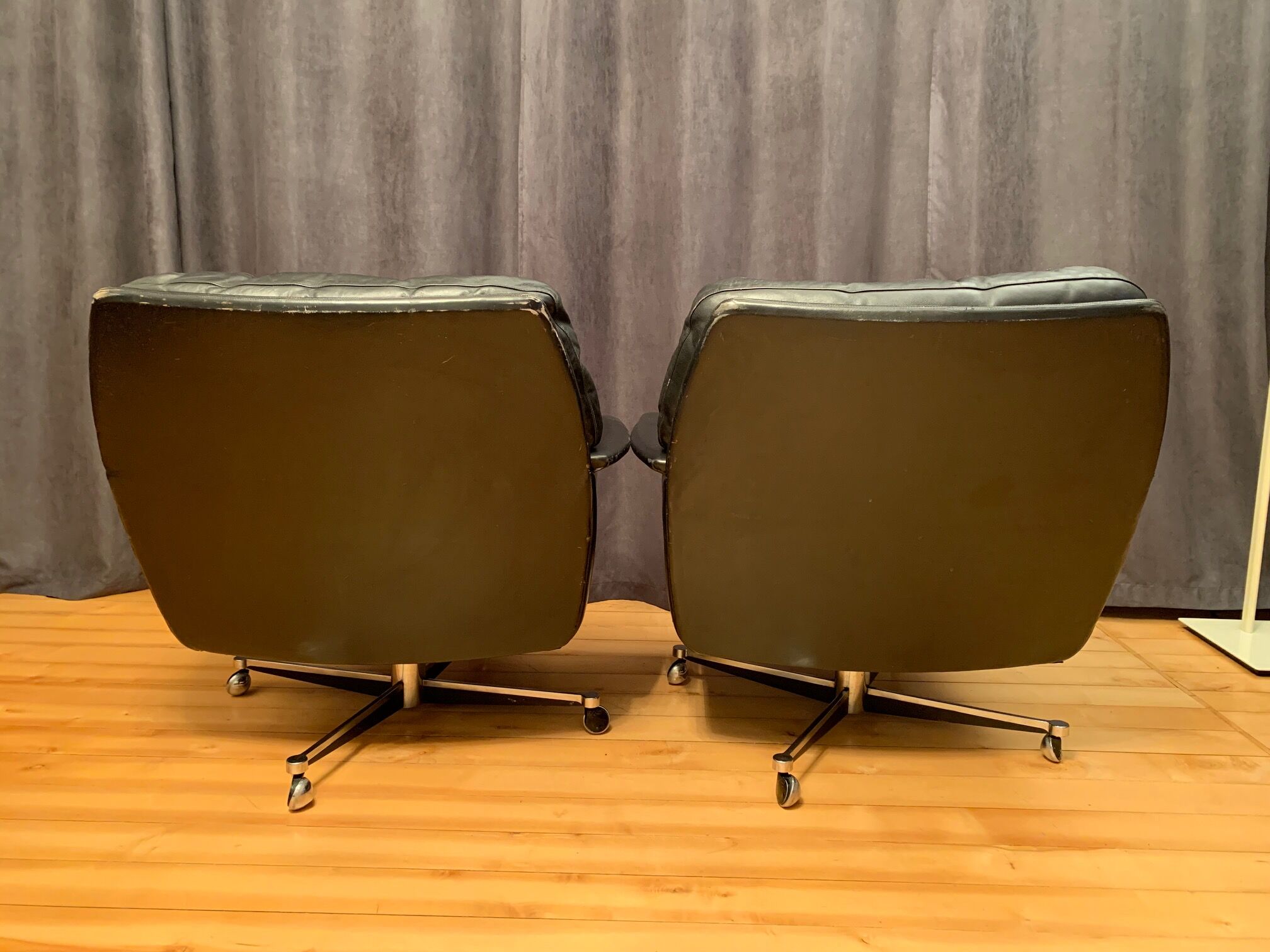 A pair of Möbel Mann armchairs, Germany, 1960s
