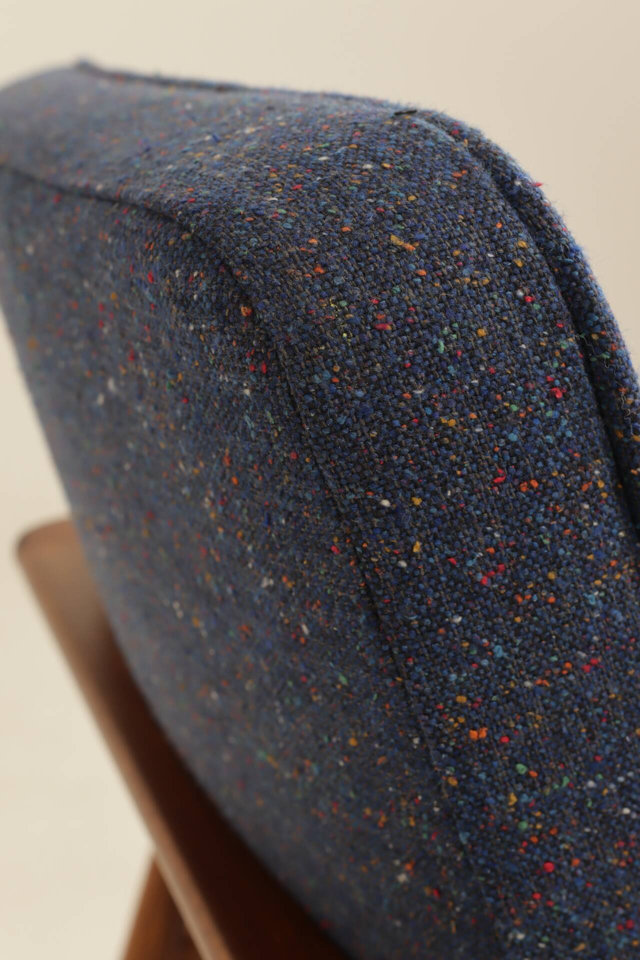 Paire de fauteuils scandinave vintage bleu marine tweed 
