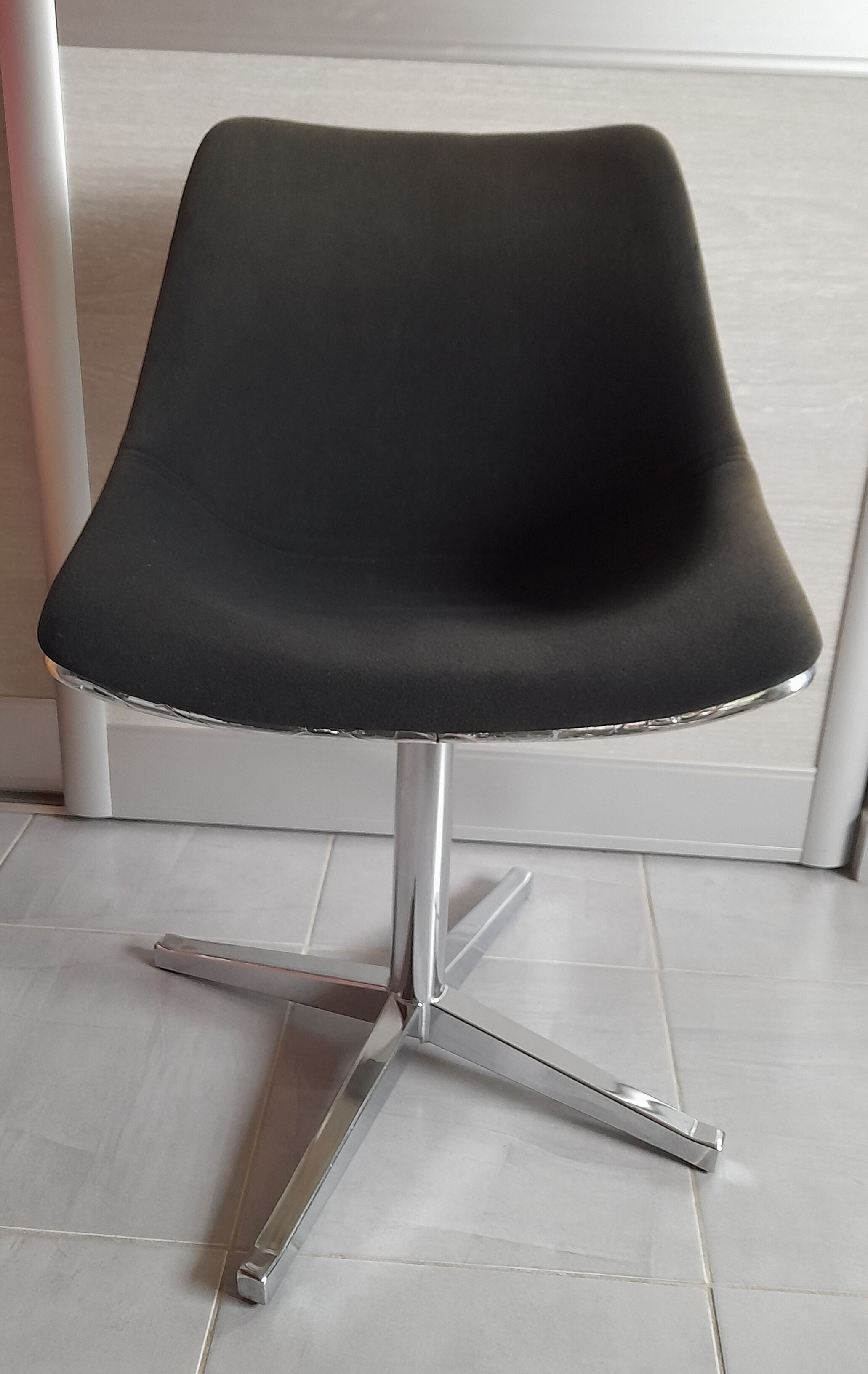 Chair L202 Roland Sweitzer 1970
