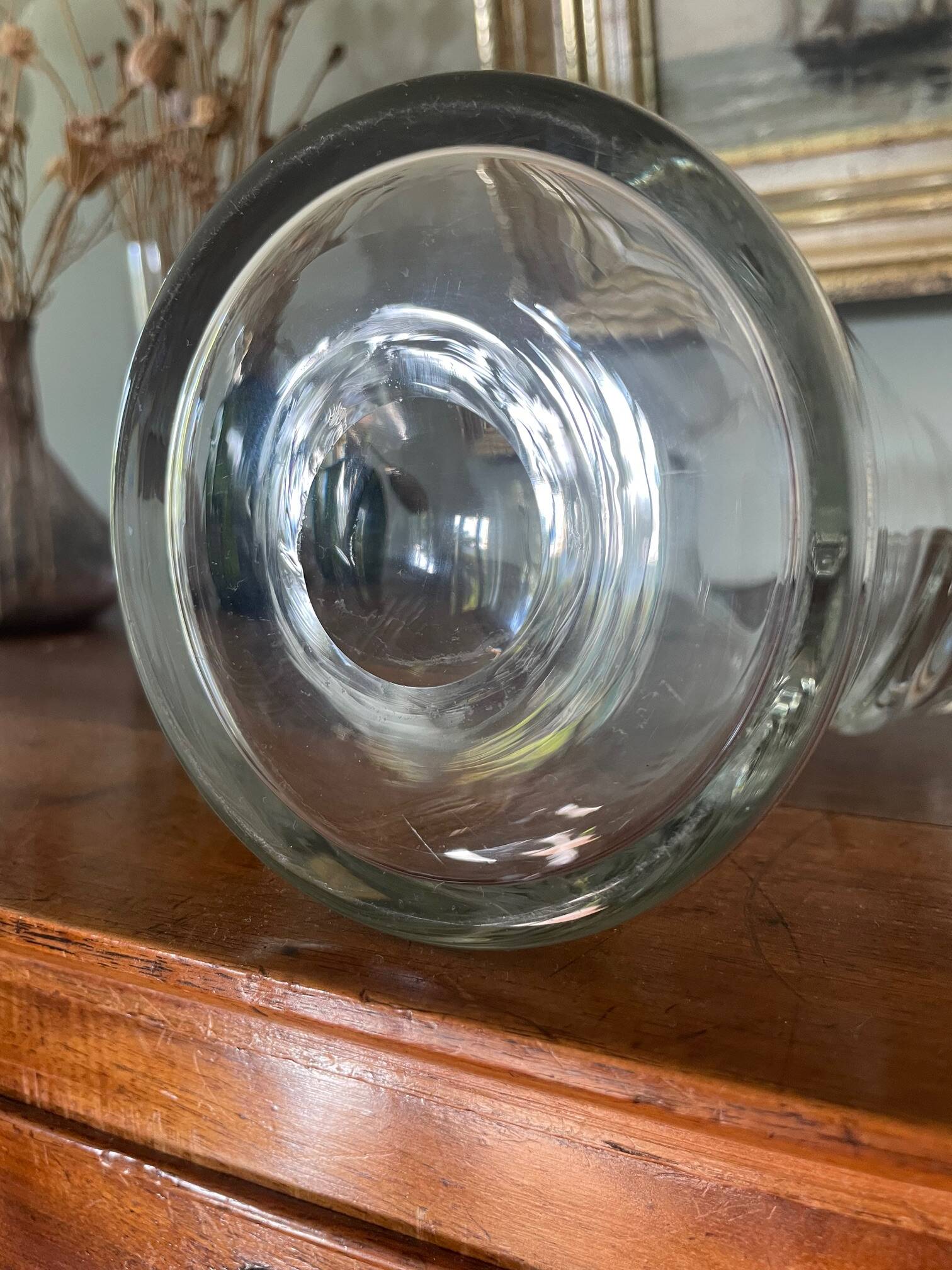 Pitcher or carafe in blown crystal and engraved with floral motif