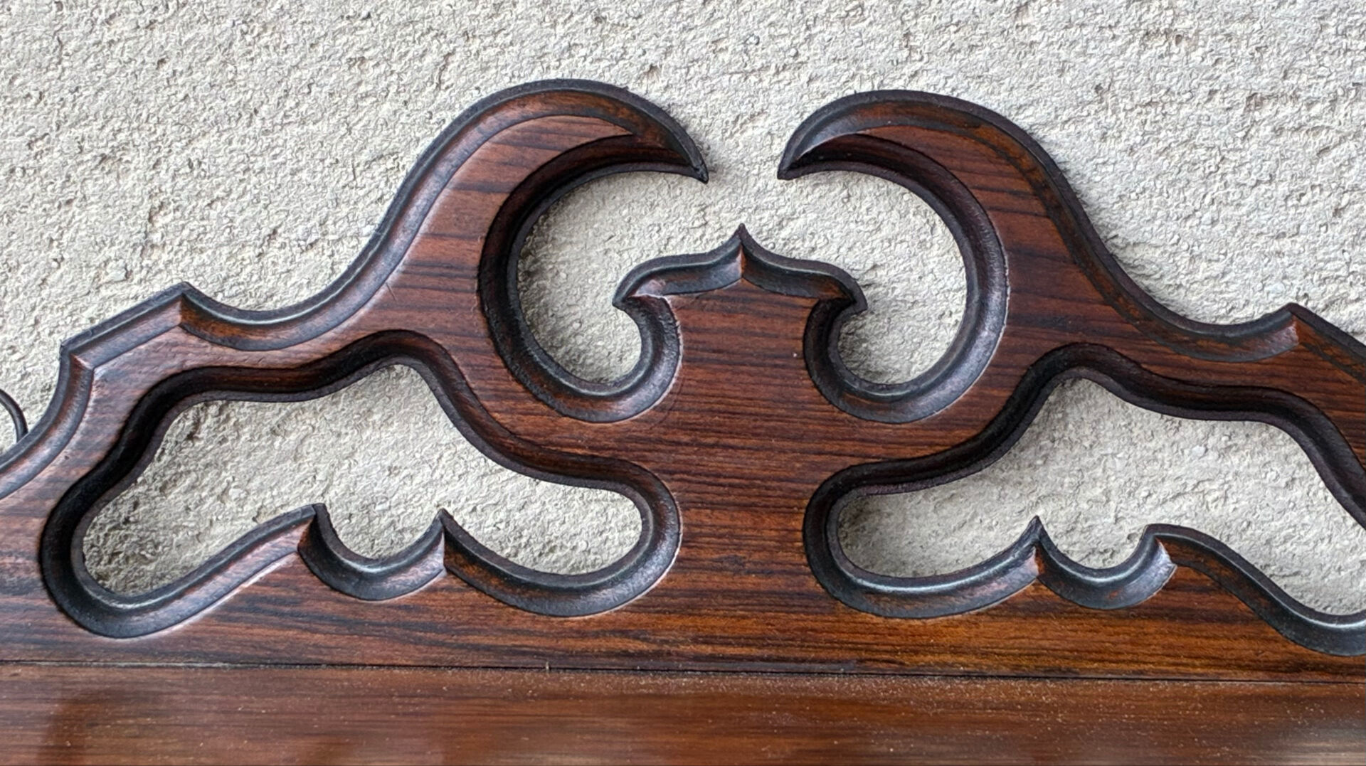 Vintage 60s turned wooden shelf