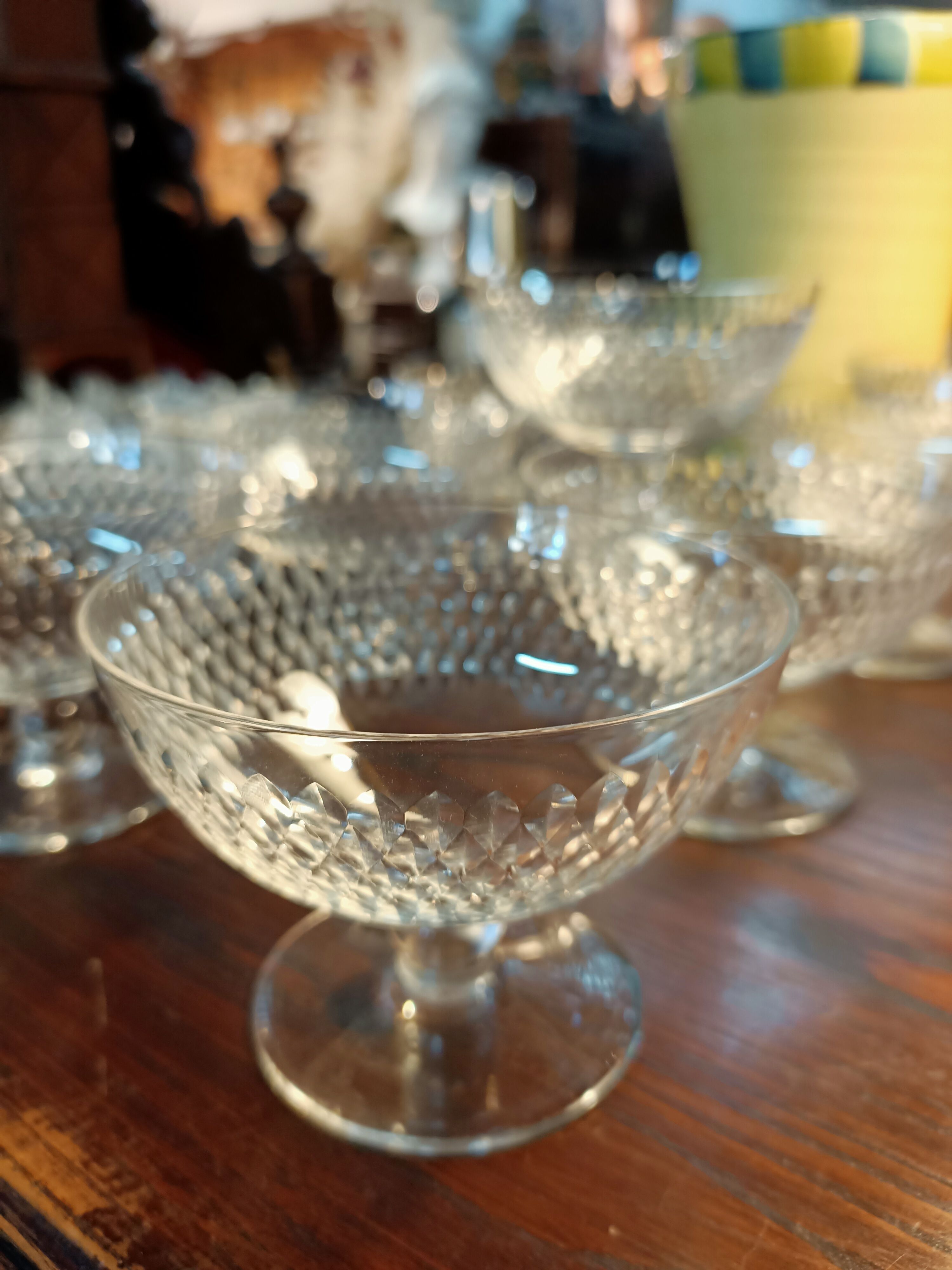 9 coupes a champagne baccarat années 20