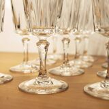 Ensemble de 12 flûtes à champagne, modèle “Versailles”, Cristal d’arques, 70’s.