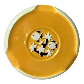 Vallauris trivet with aquatic decoration