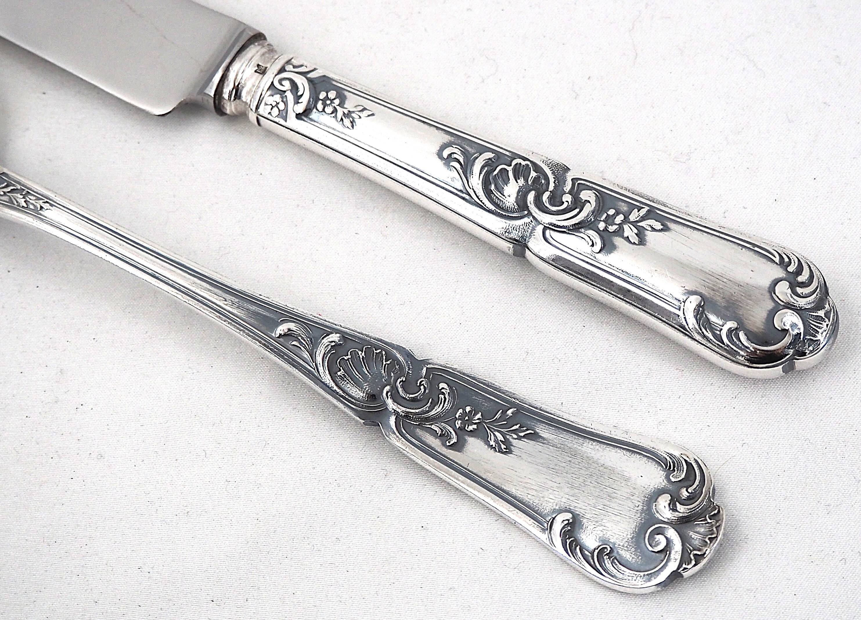 Orbrille Louis XV cutlery set 73 pieces in silver-plated metal, excellent condition.