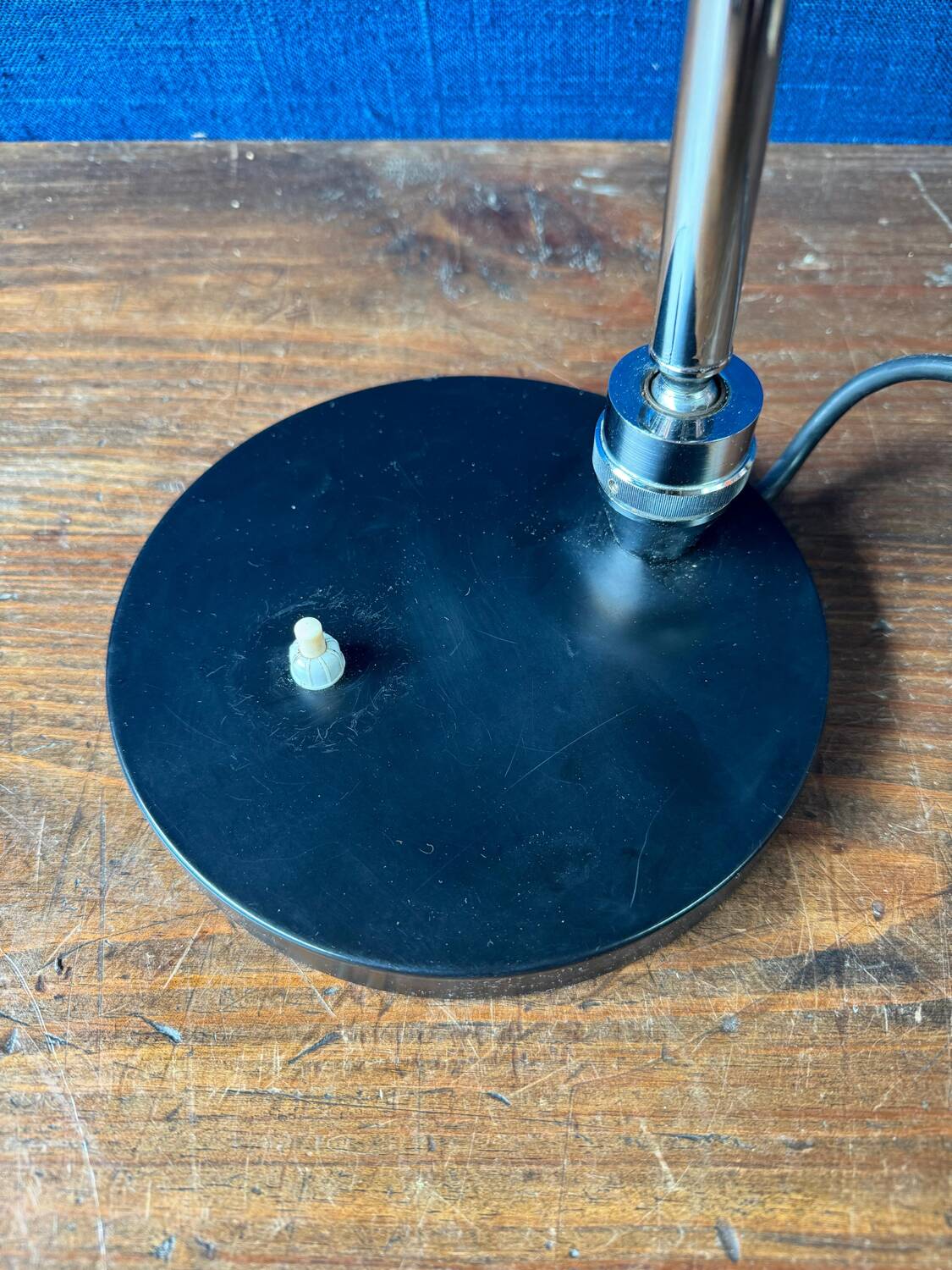 Vintage JUMO desk lamp, model 900. Circa 1960