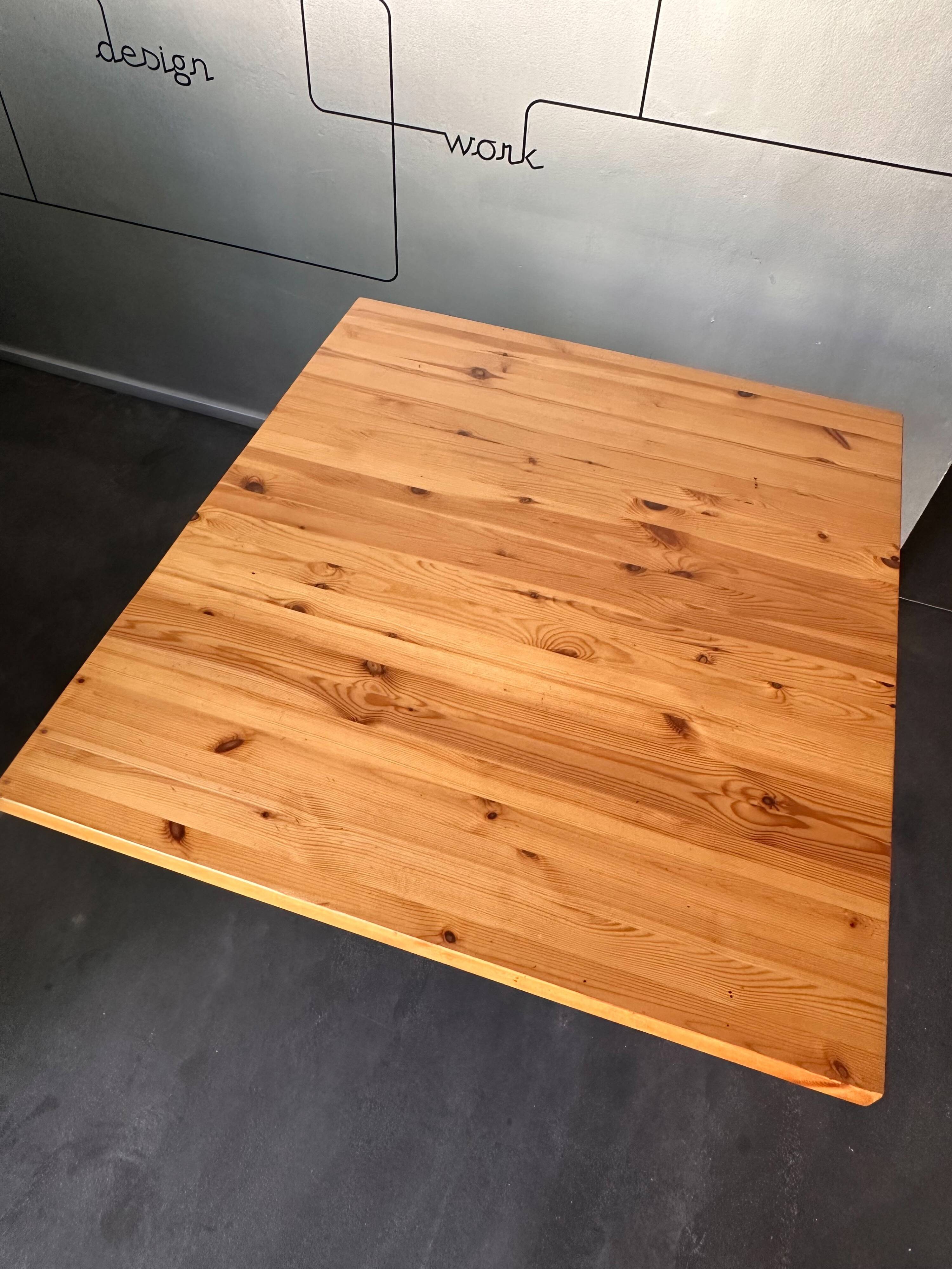 Table à manger Les Arcs Charlotte Perriand pour Les Arcs, France, 1960s