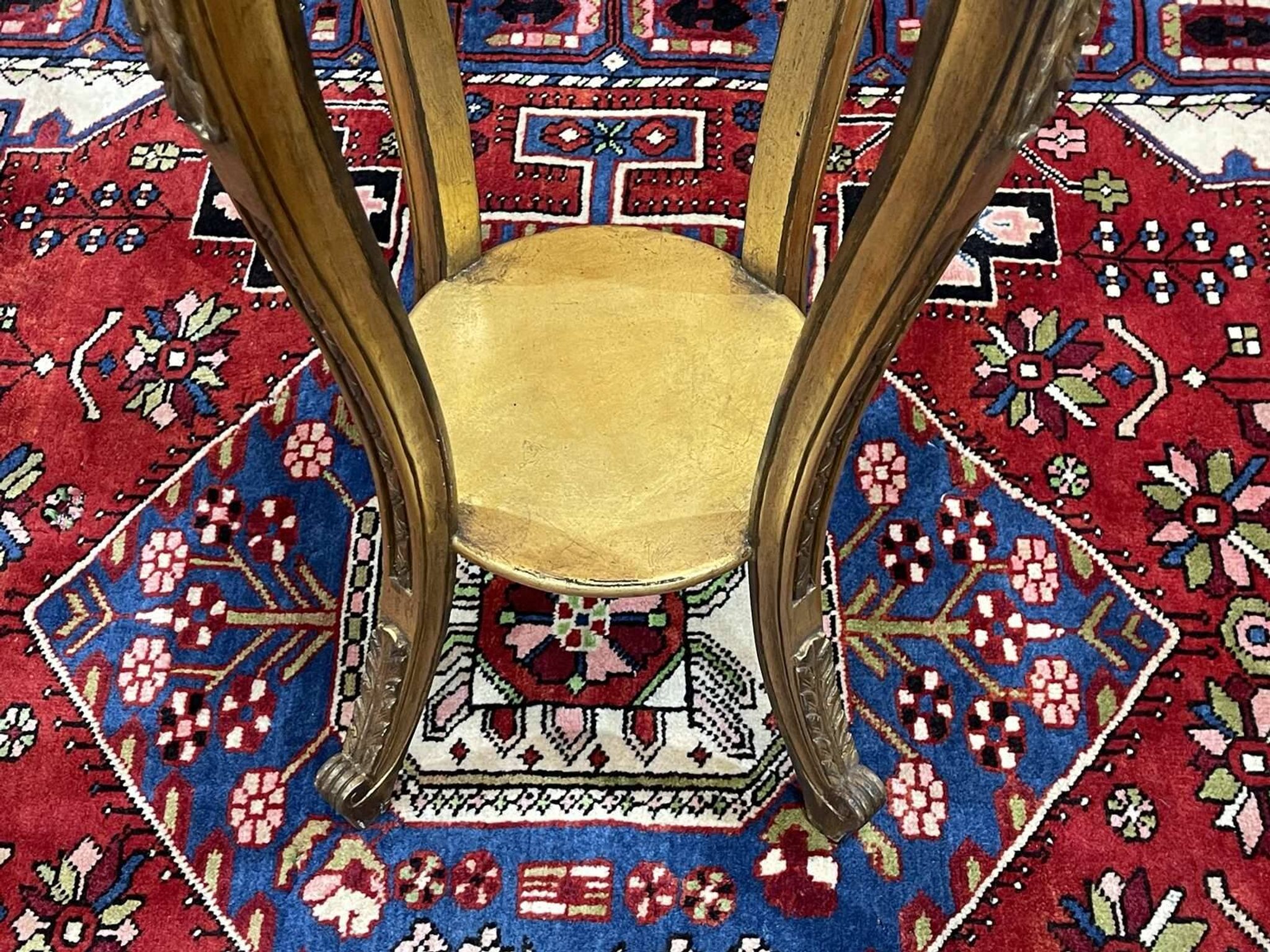 Sellette en bois doré et dessus marbre - fabrication des années 70