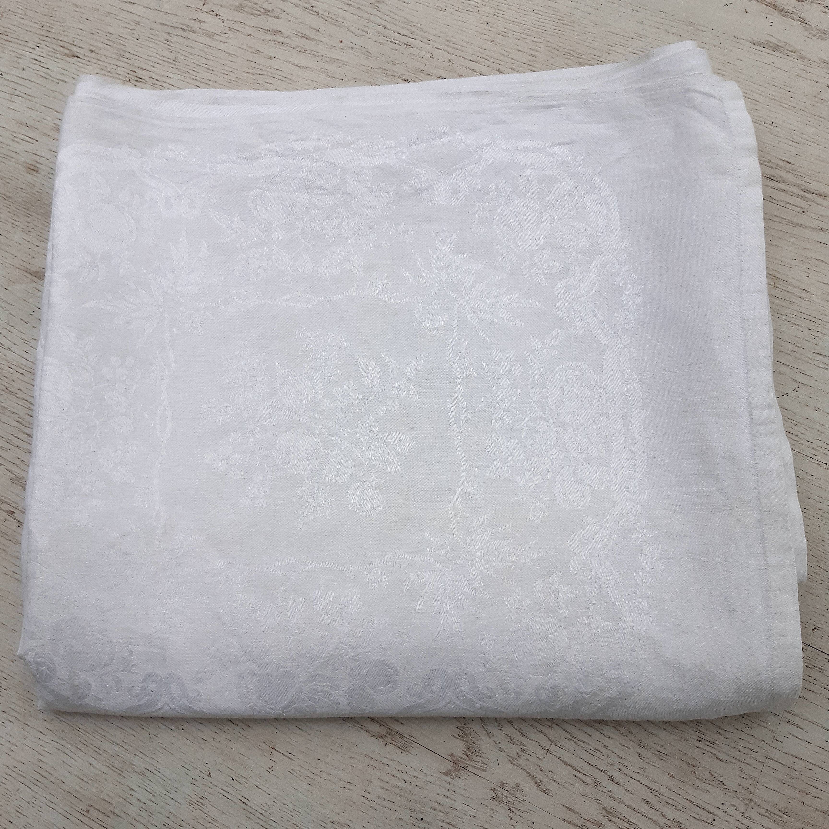 Old damask tablecloth with floral decorations 1.73 x 2.15 m