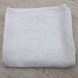 Nappe damassée ancienne à décors floraux 1,73 x 2,15 m