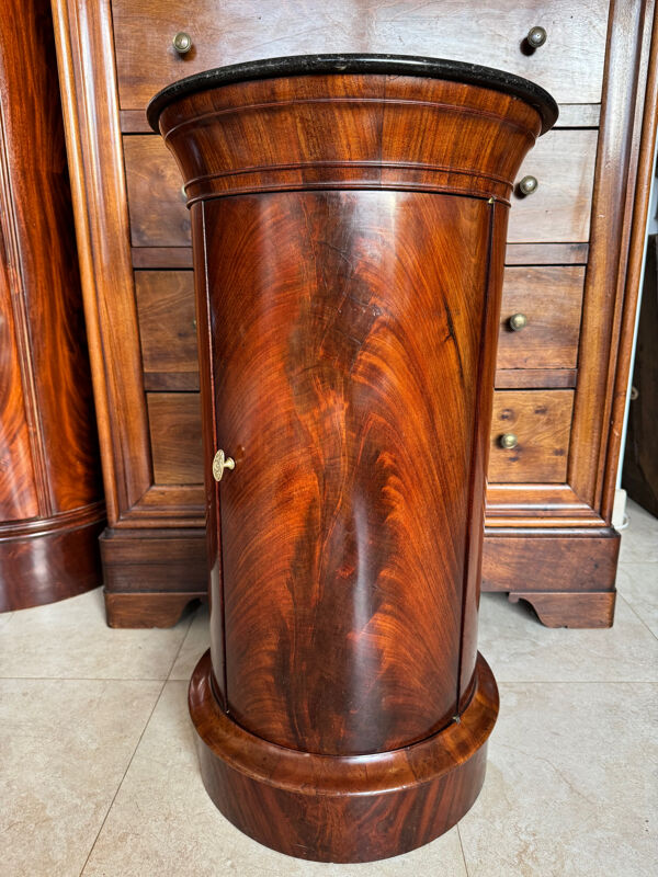 Somno époque Empire Acajou de cuba et Marbre à gorge