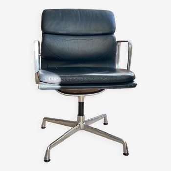 Chaise de bureau  soft pad de Charles & Ray Eames, Vitra