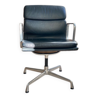 Chaise de bureau  soft pad de Charles & Ray Eames, Vitra