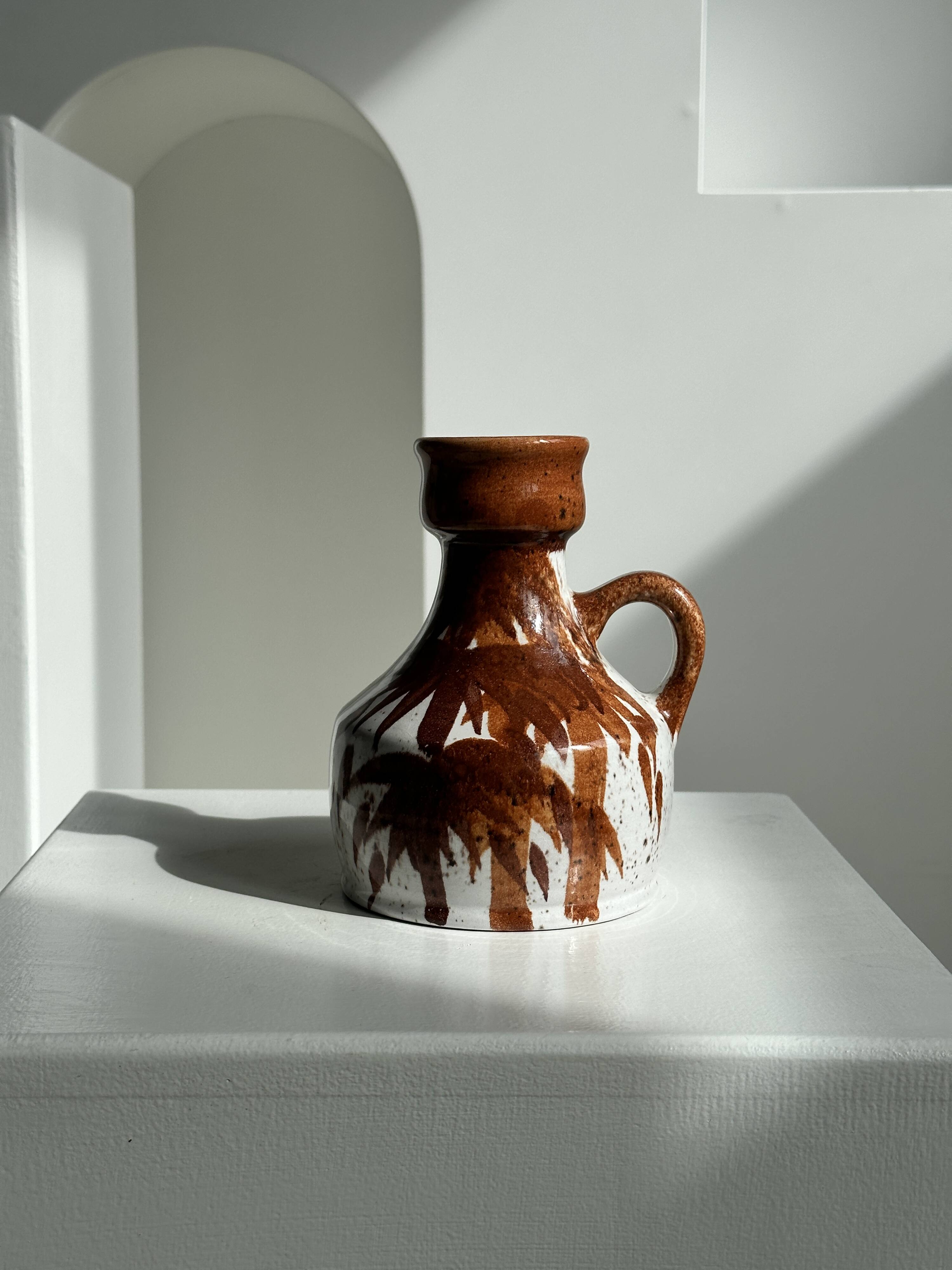 Small white and brown vase or pitcher West Germany H:15cm D:10.5cm